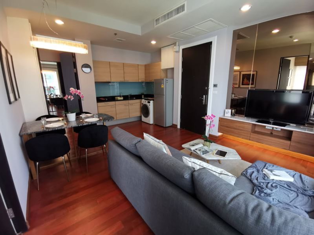 For RentCondoWitthayu, Chidlom, Langsuan, Ploenchit : !! Beautiful room for rent, Condo The Address Chidlom, near BTS Chidlom.