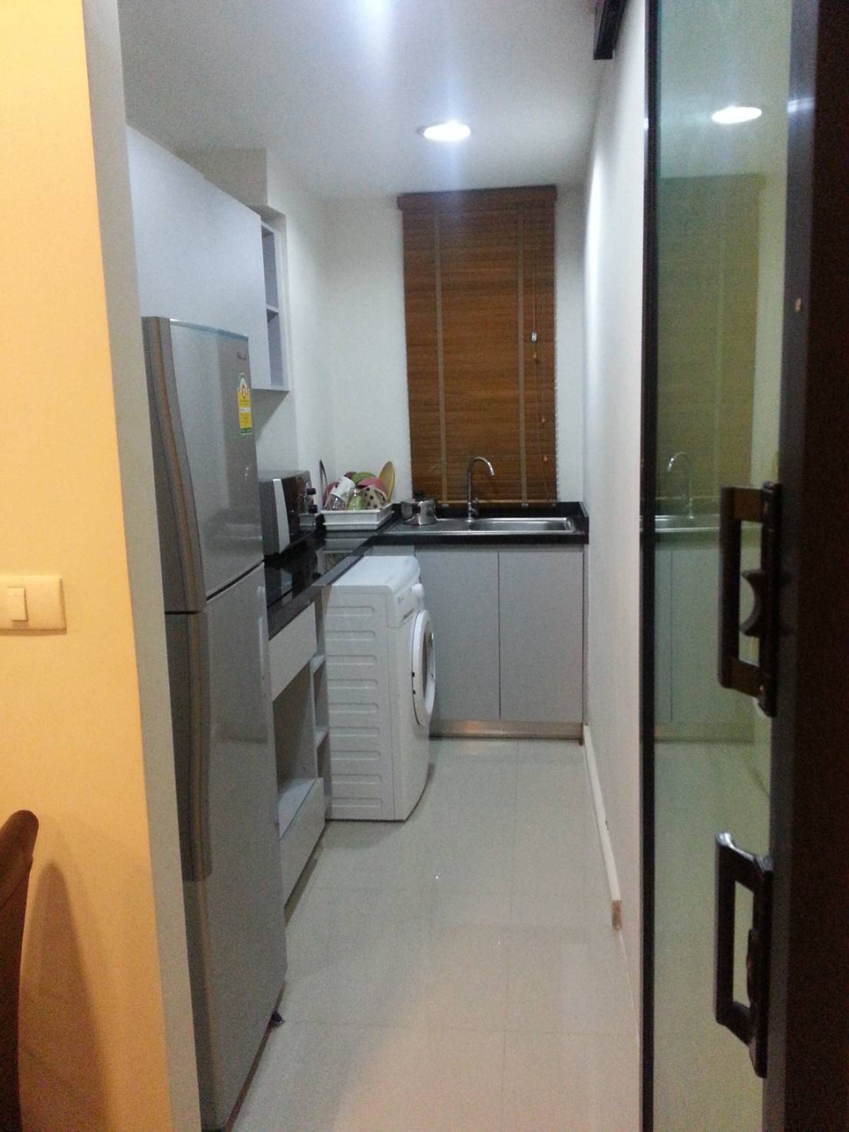 For RentCondoSukhumvit, Asoke, Thonglor : For rent: Zenith Place Sukhumvit 42 Rare Item! Special unit with only one room in the building, 2 bedrooms, 70 sq m., near BTS Phra Khanong.