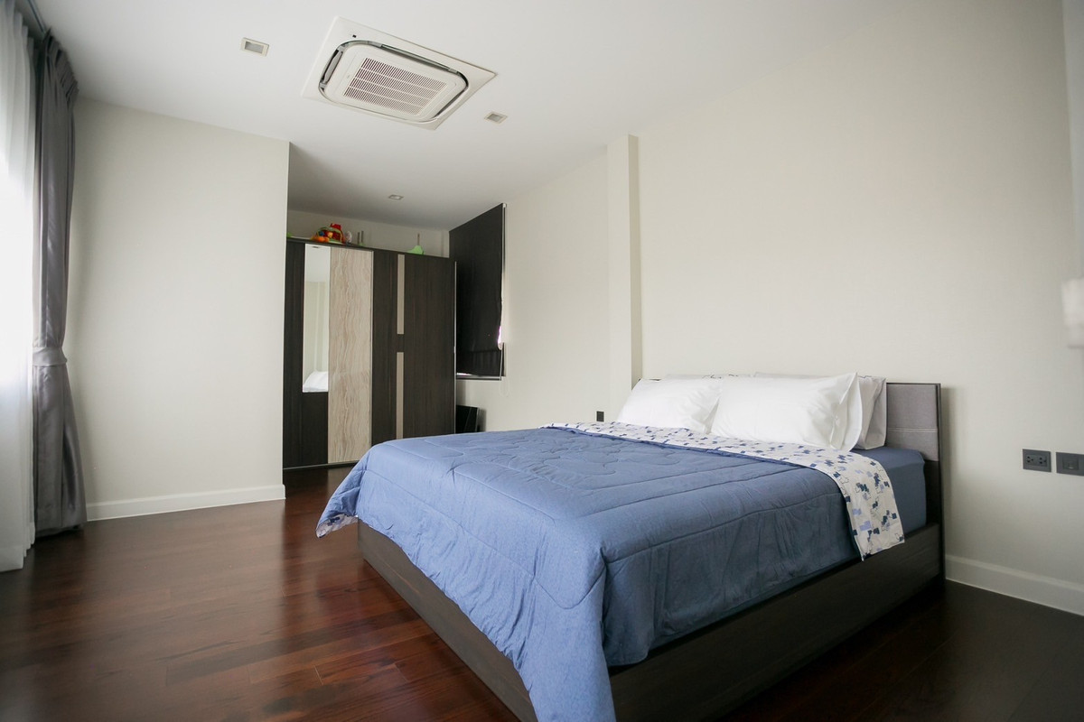 ให้เช่าบ้านลาดพร้าว101 แฮปปี้แลนด์ : HR3330FOR RENT/SALE THE GENTRY EKKAMAI-LADPRAO Luxury 3-Storey Urban Villa