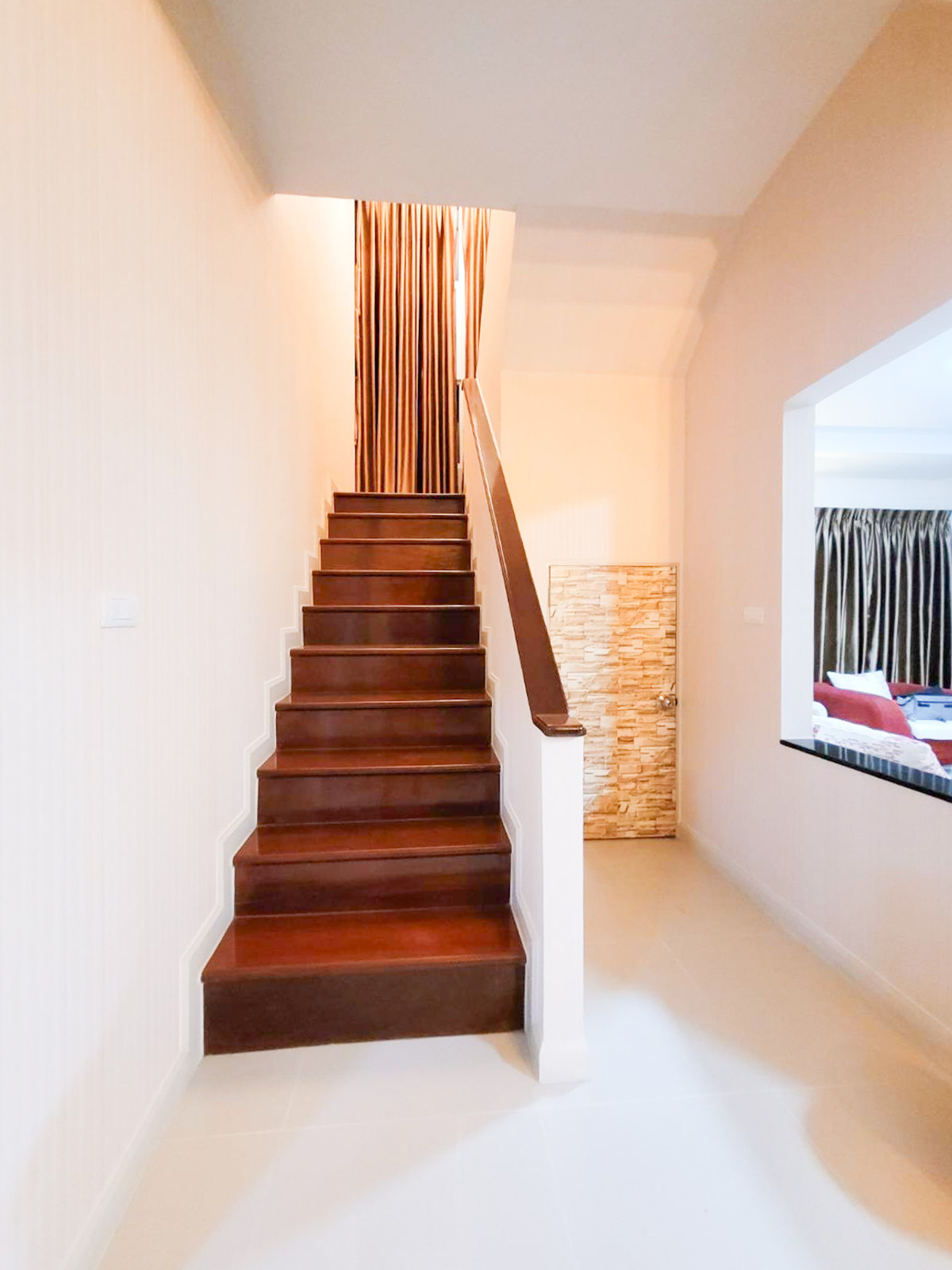 For RentHouseLadkrabang, Suwannaphum Airport : Supalai Suanluang / 4 bedrooms (for rent), Supalai Suanluang / 4 Bedrooms (FOR RENT) FONT065