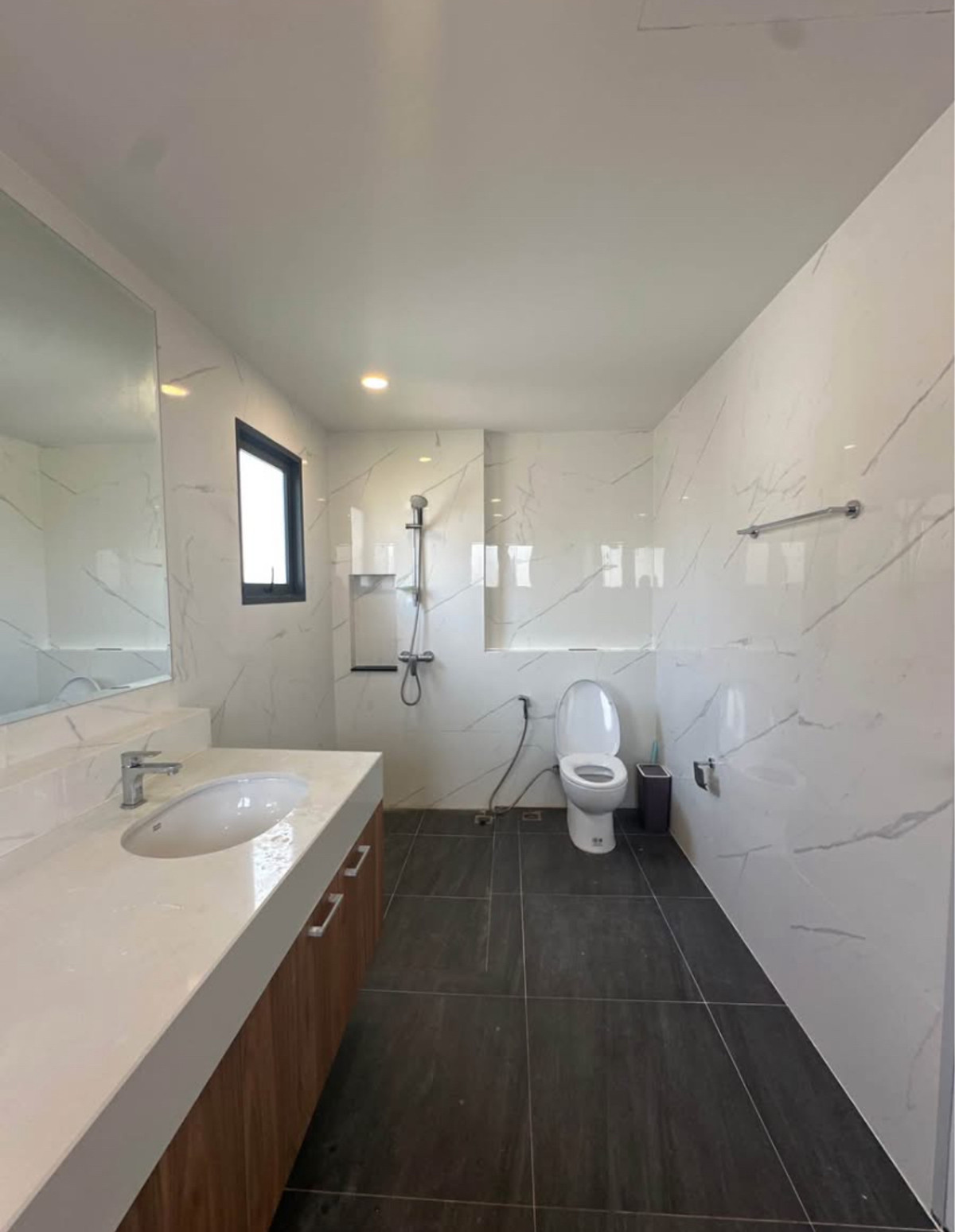 For RentHouseEakachai, Bang Bon : Luxurious detached house for rent, Centro Bang Bon, fully furnished, near Central Rama 2.