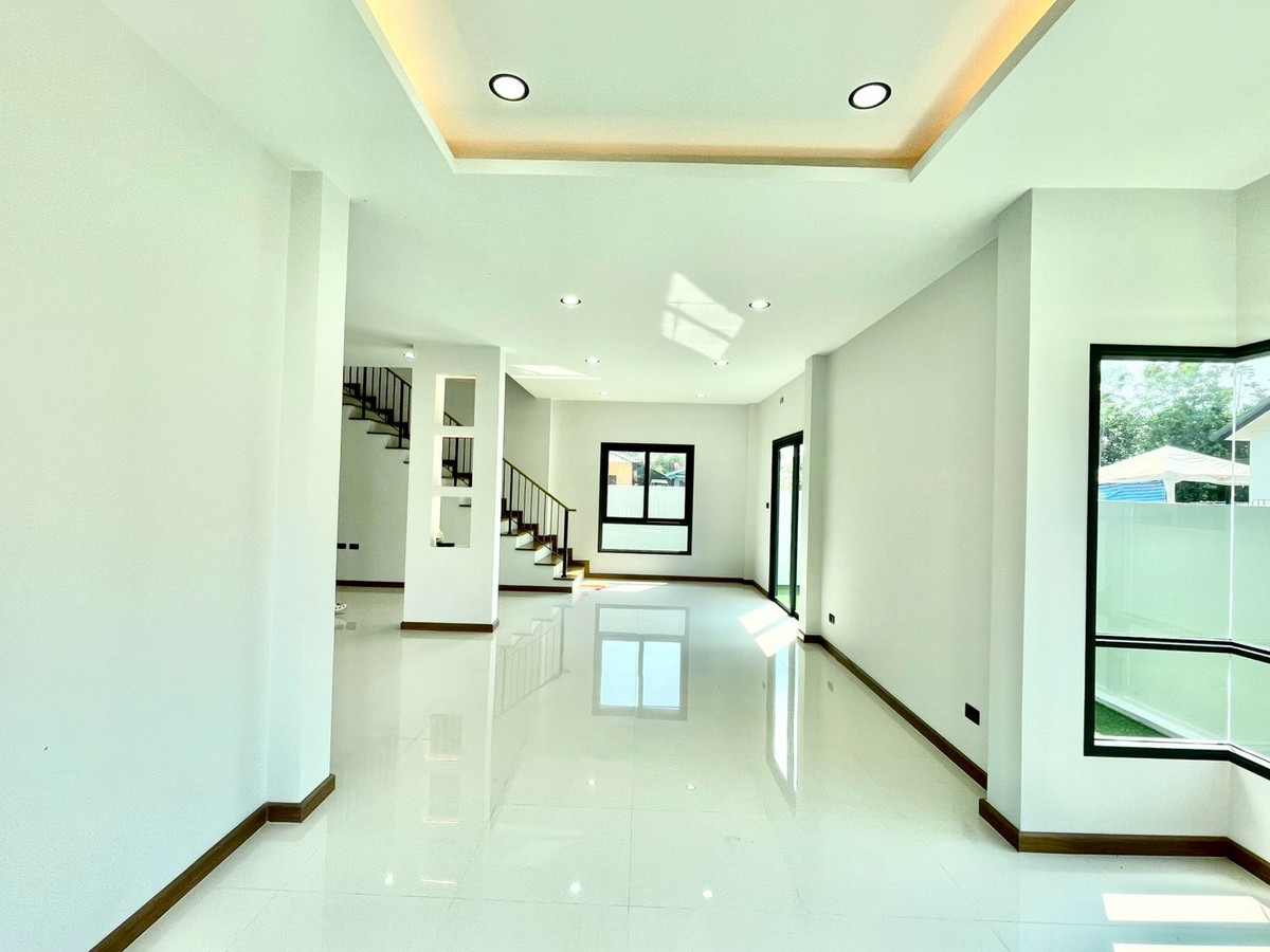 For SaleHousePattaya, Bangsaen, Chonburi : Detached House 57 Sq.w. behind Wat Takian Tia / 4 Bedrooms (FOR SALE) BEWN106