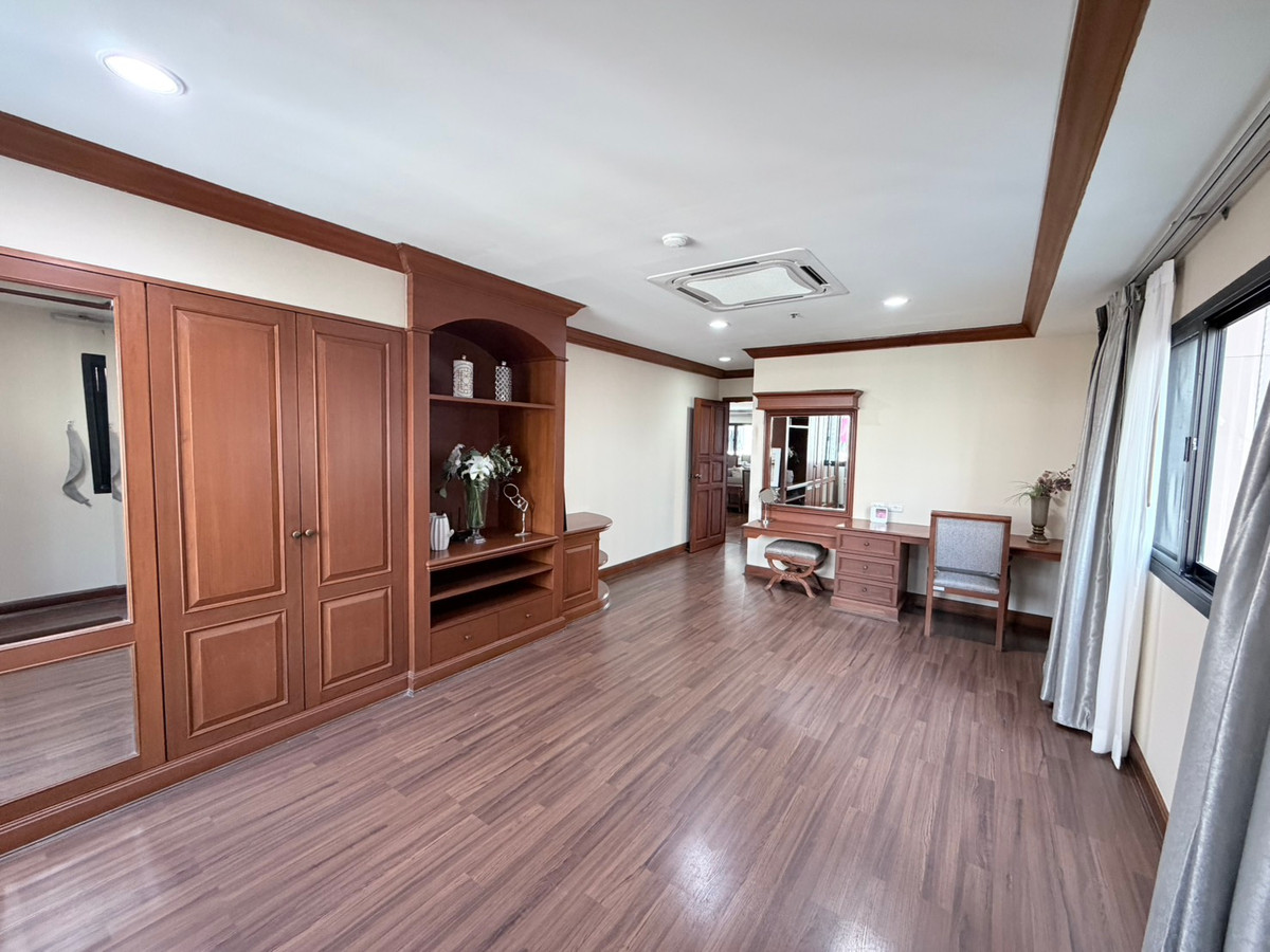 ให้เช่าคอนโดสุขุมวิท อโศก ทองหล่อ : ให้เช่า  GP Grande Tower (Pet Friendly) ราคา 85,000 บาท [NCr260301]