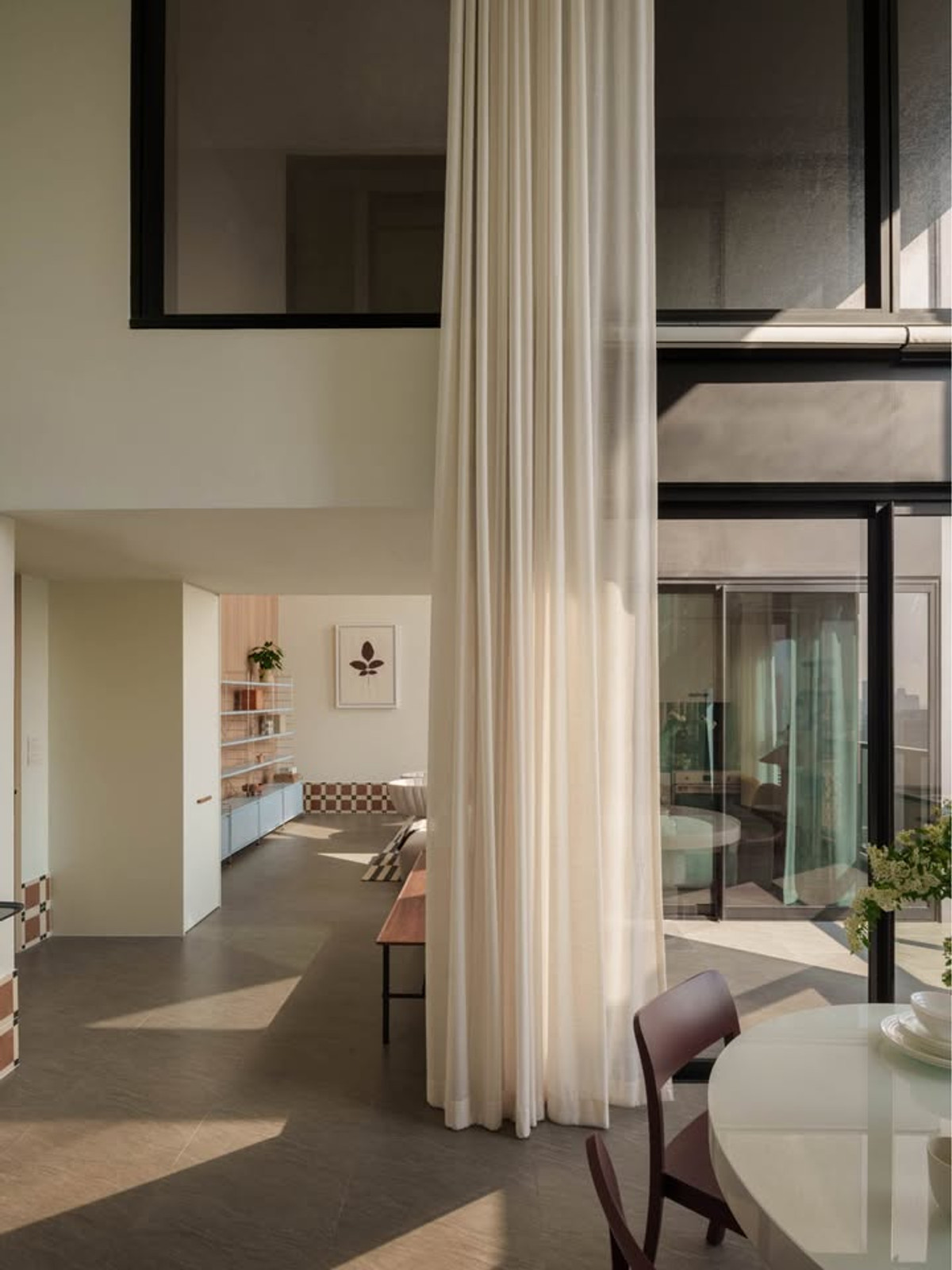 ให้เช่าคอนโดสีลม ศาลาแดง บางรัก : ให้เช่า The Lofts Silom ราคา 140,000 บาท [JZr260311]