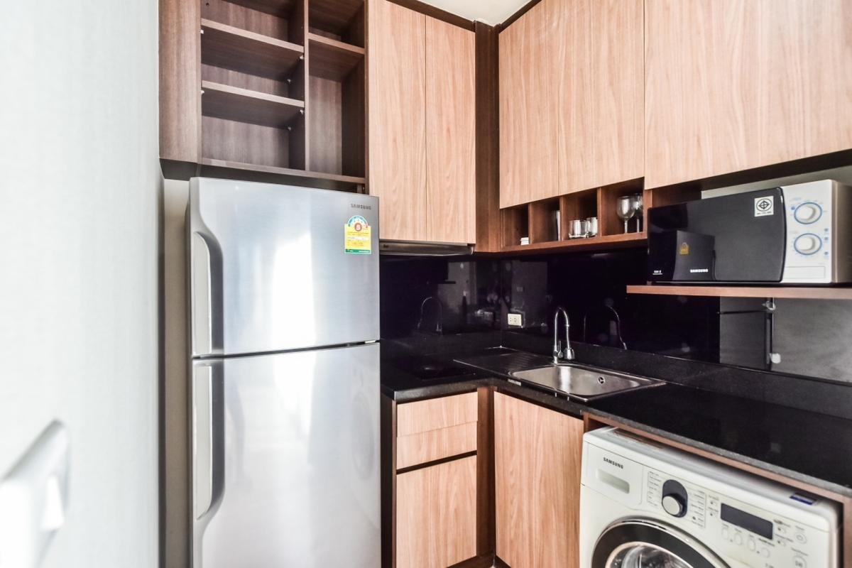 For SaleCondoSukhumvit, Asoke, Thonglor : 🏙️ Noble Refine Phrom Phong | 2 Bedrooms, Corner Unit, Large Layout Near BTS (180 m) | Price 13.2 MB 📞 065-626-5636 (Kie)