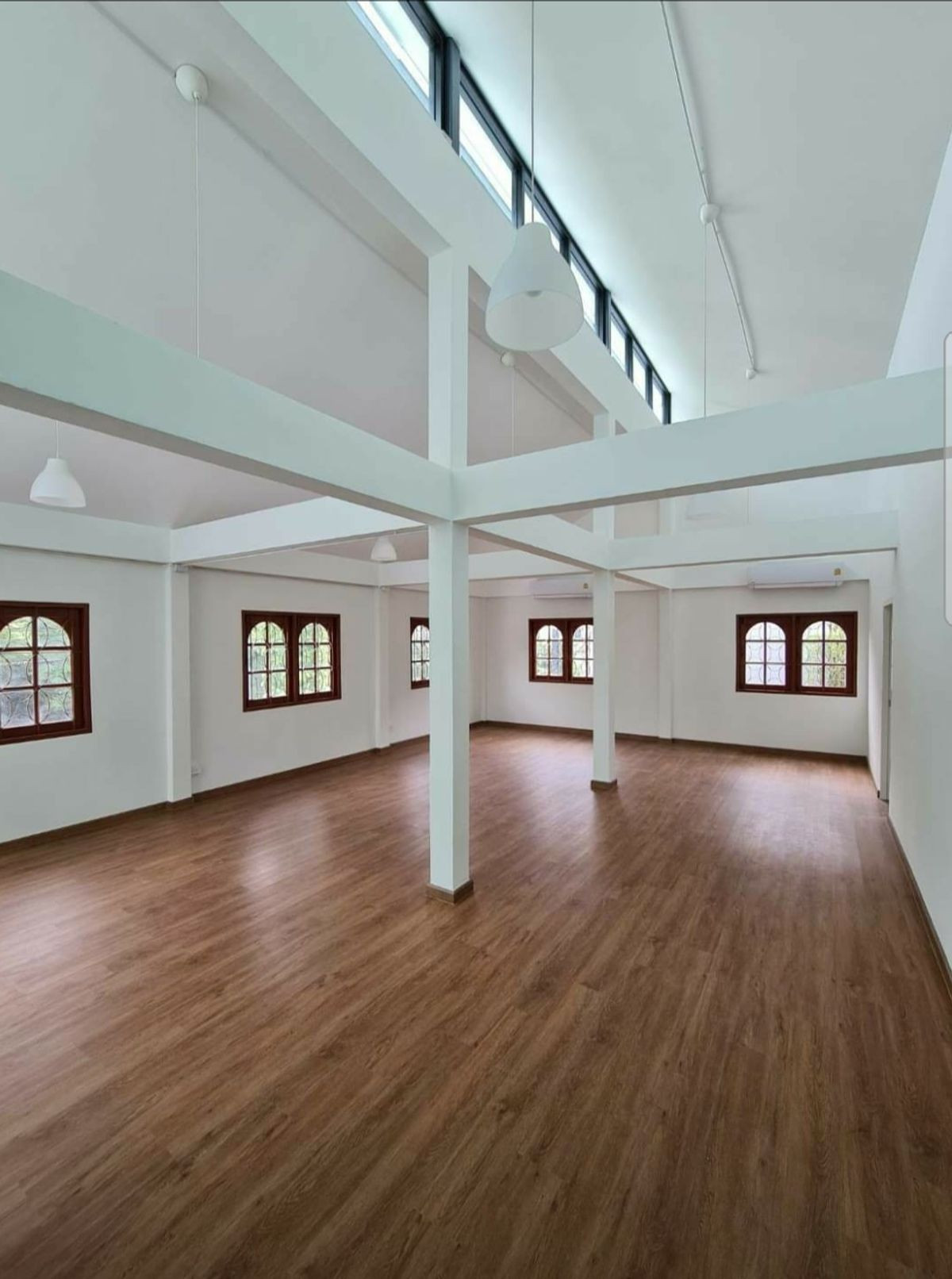 For RentHouseChokchai 4, Ladprao 71, Ladprao 48, : HR3327 Home Office for rent, completely renovated, Chokchai 4, wide area 70 sq m, parking for up to 7 cars, company registration possible.