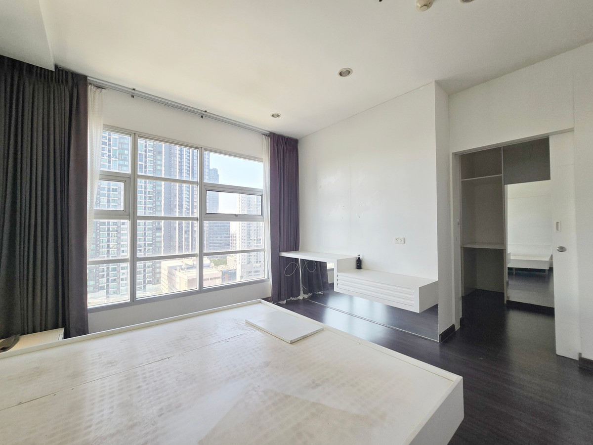 For SaleCondoRatchathewi,Phayathai : (Urgent sale) 🏠✨ Baan Klang Krung Siam-Pathumwan | Condo for sale, 2 bedrooms, large room, prime location, convenient travel (HBH-ST-242)