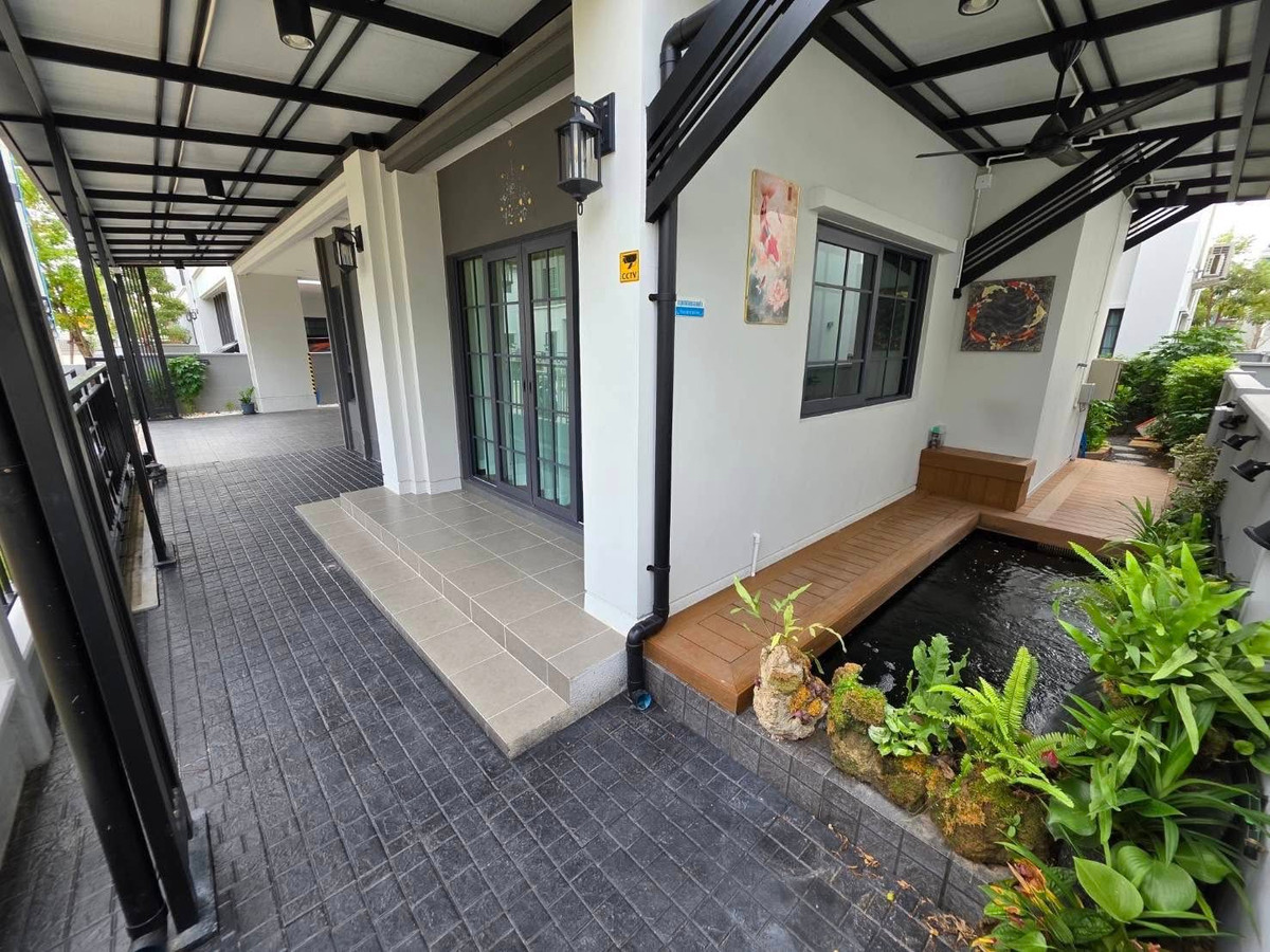 บ้านบางนา แบริ่ง ลาซาล : ขาย/เช่า บ้านเดี่ยว:    Centro บางนา บ้านเดี่ยว 2 ชั้น สไตล์ Modern Luxury  พร้อมอยู่ (Rt-01)