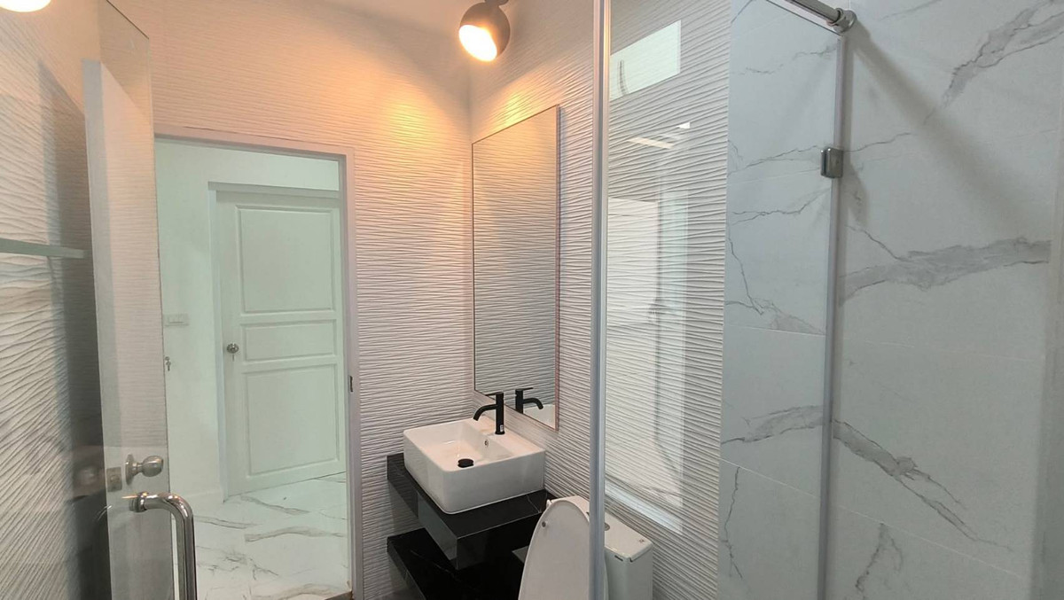 ขายบ้านนวมินทร์ รามอินทรา : ไลฟ์ บางกอก บลูเลอวาร์ด รามอินทรา 23 / 3 ห้องนอน (ขาย), Life Bangkok Boulevard Ramintra 23 / 3 Bedrooms (FOR SALE) DIT050