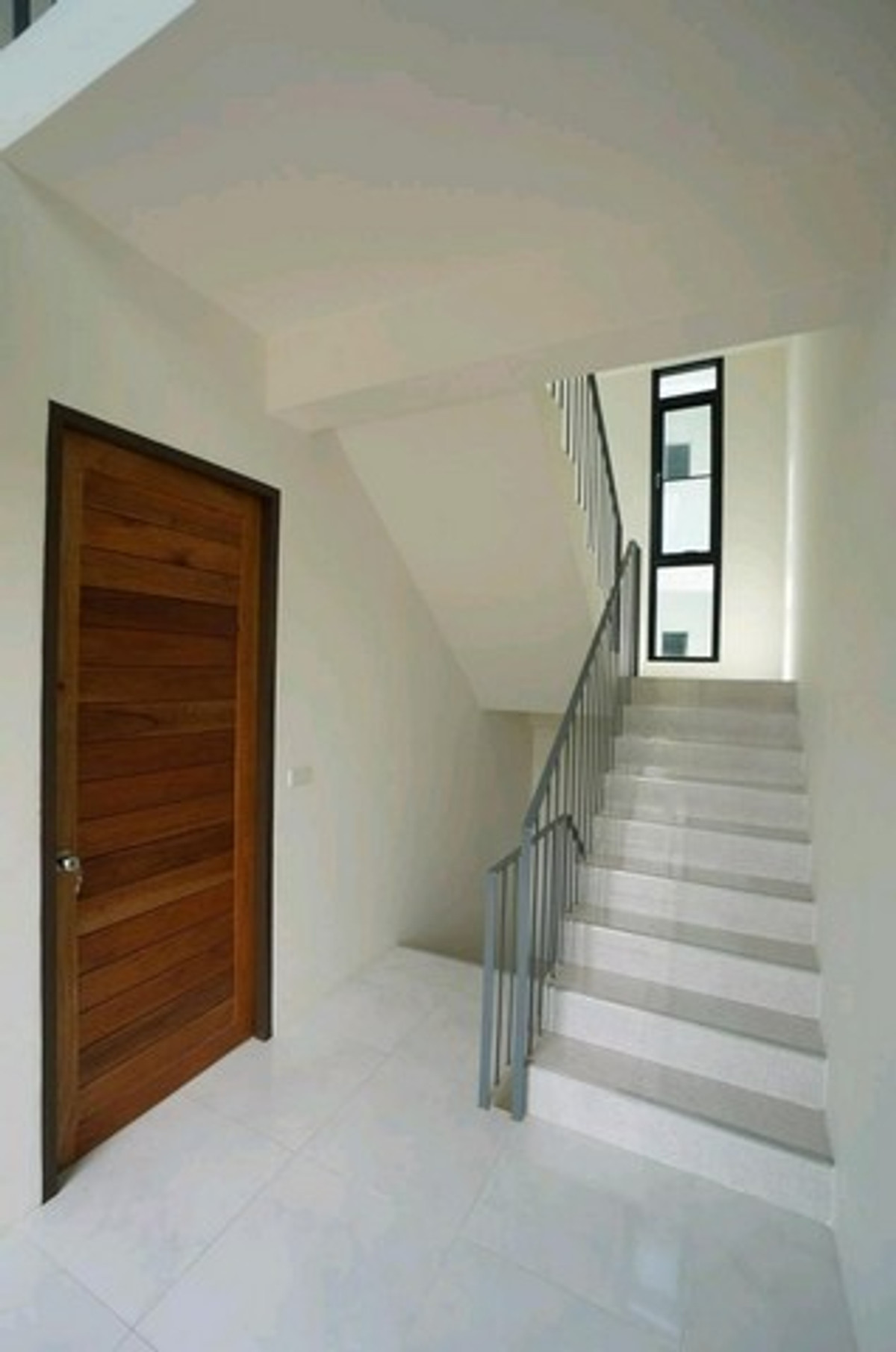 ให้เช่าโฮมออฟฟิศรัชดา ห้วยขวาง : HR3326ให้เช่าSuperb Modern Home Office 4 ชั้น | ซอยรัชดา 32 (ใกล้ MRT ลาดพร้าว) ตกแต่งใหม่สไตล์ Modern | ที่จอดรถสูงสุด 6 คัน | ฟังก์ชันครบจบในที่เดียว