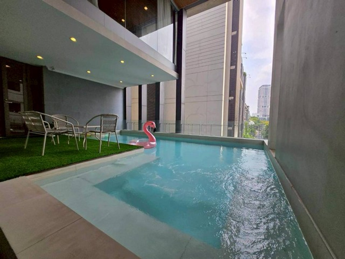 For RentHouseSukhumvit, Asoke, Thonglor : HR3321 Rare Item Super Luxury House with Private Lift 749 Residence Sukhumvit 49/1 near BTS Phrom Phong & Thonglor