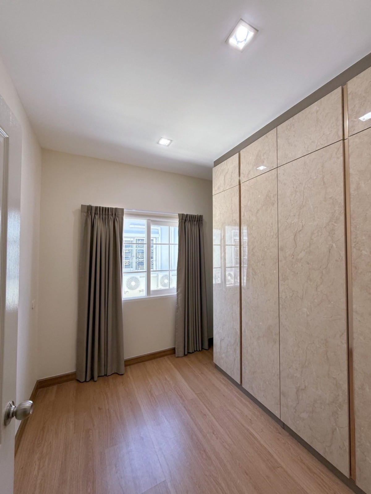 For RentTownhomeEakachai, Bang Bon : Golden Town Sathorn