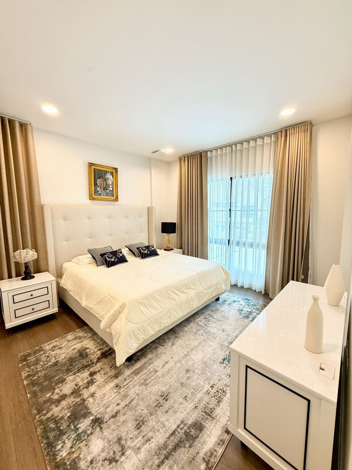 For SaleHousePattanakan, Srinakarin : Nantawan Rama 9 - New Krungthepkreetha / 4 Bedrooms (FOR SALE) AA630