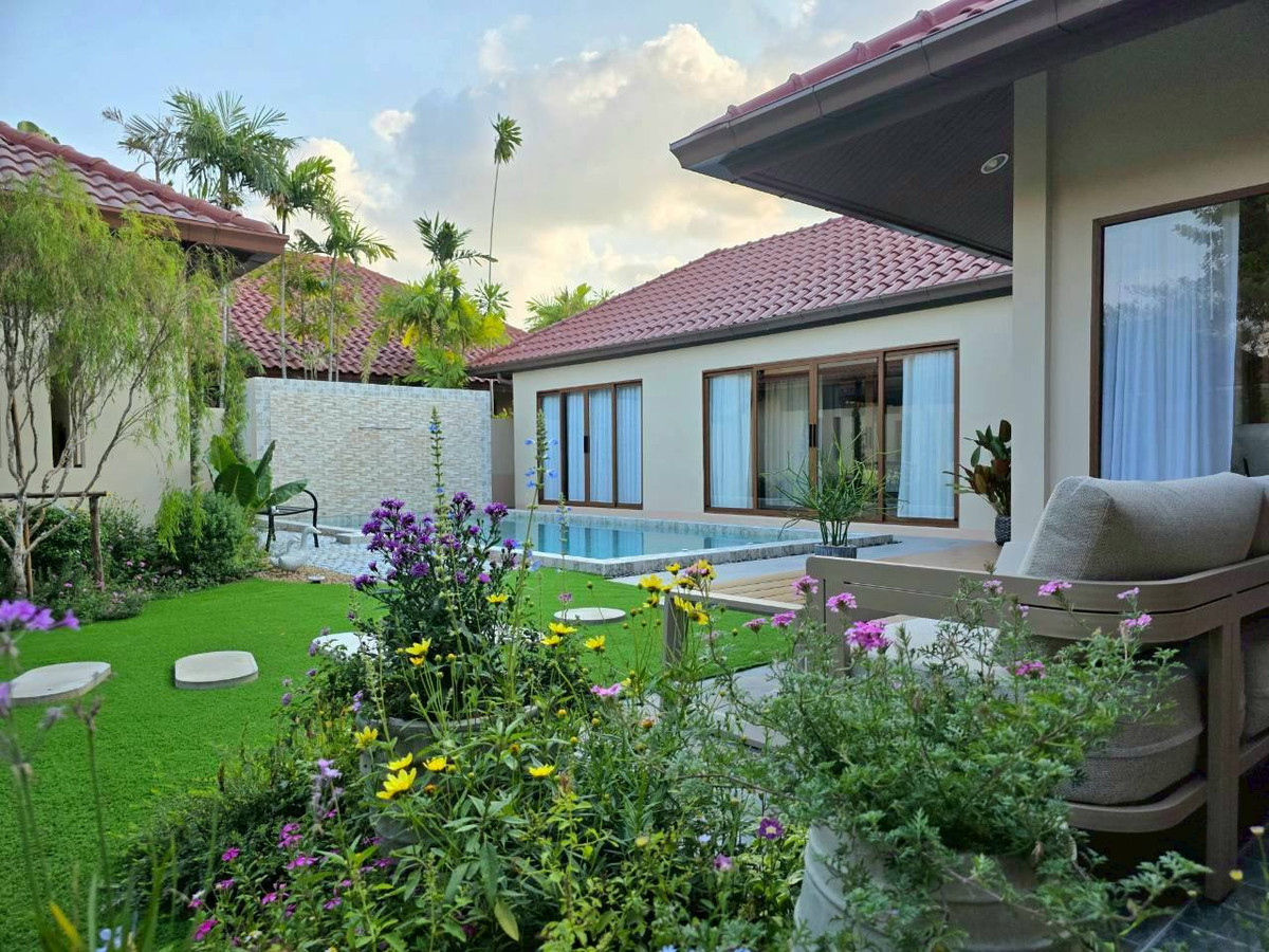 For RentHousePattaya, Bangsaen, Chonburi : 🔥 Luxury Pool Villa for Rent in Huay Yai | Balina 3 | 4 Bedrooms | Private Pool | 120,000 THB/Month 🔥