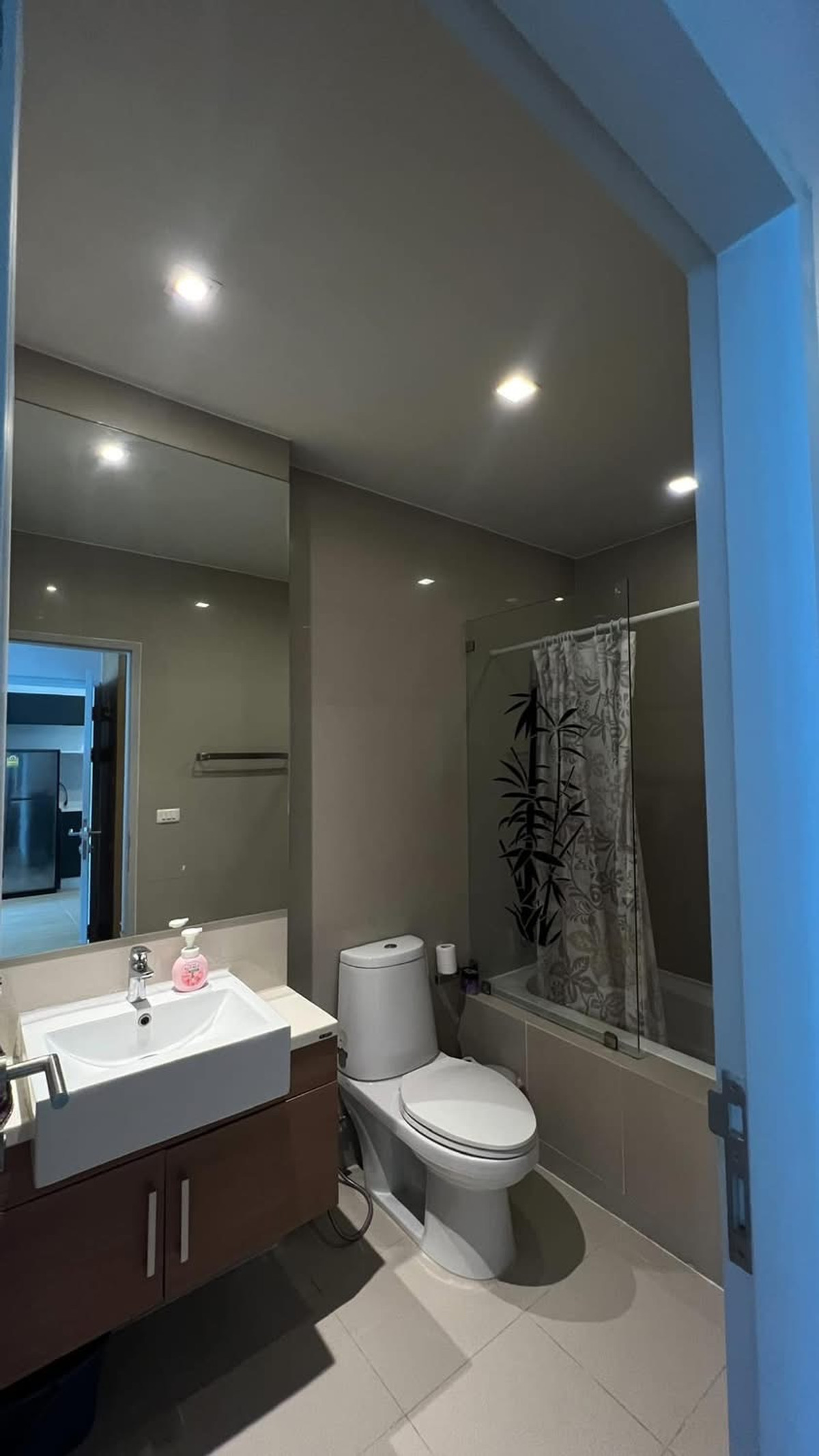 For SaleCondoSukhumvit, Asoke, Thonglor : Noble Refine Sukhumvit 26 / 1 Bedroom (FOR SALE), Noble Refine Soi Sukhumvit 26 / 1 Bedroom (For Sale) NONT128