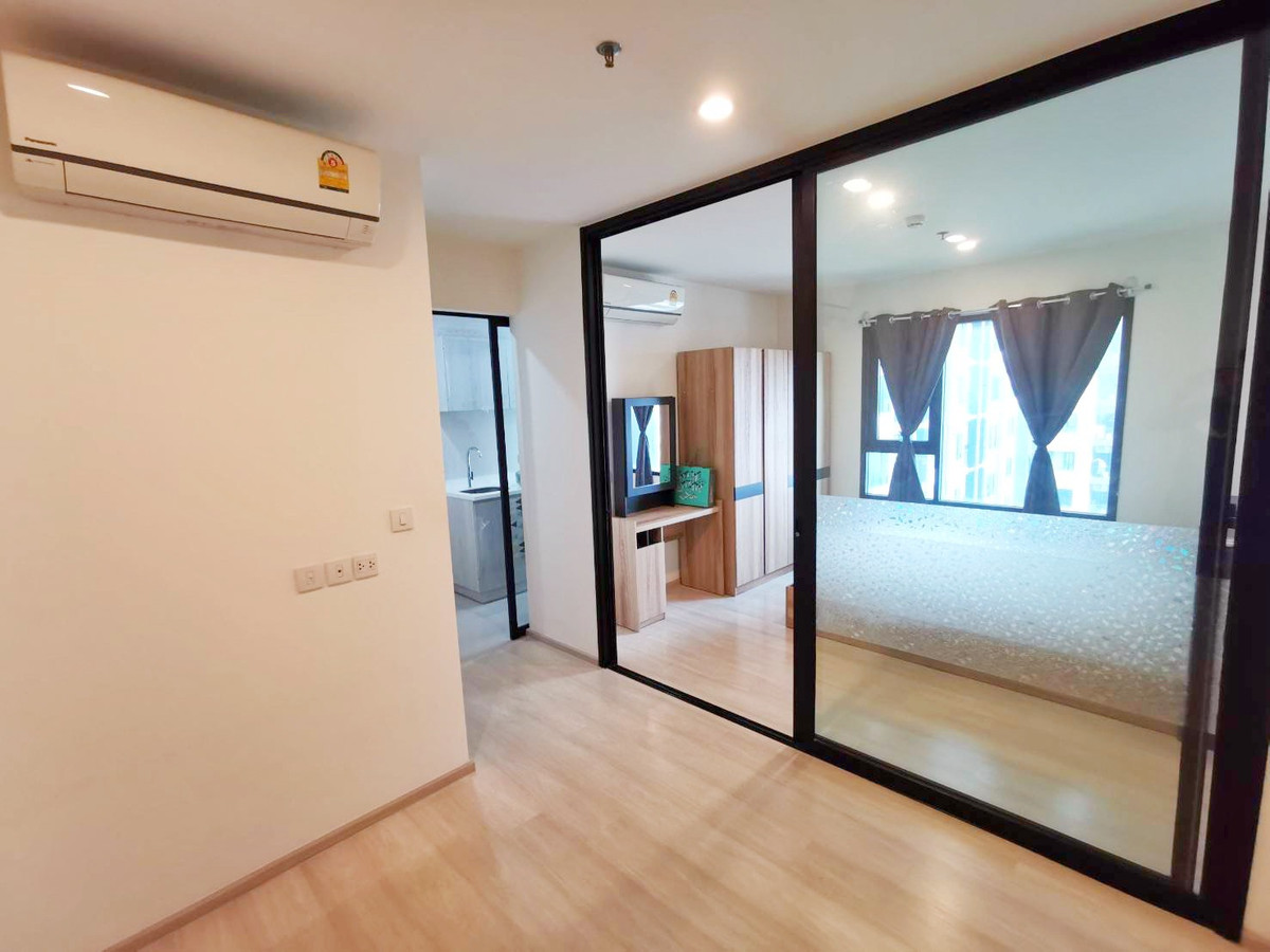 For SaleCondoRama9, Petchburi, RCA : Life asoke for sale, 1 bedroom, very good price, excellent condition, never lived in.