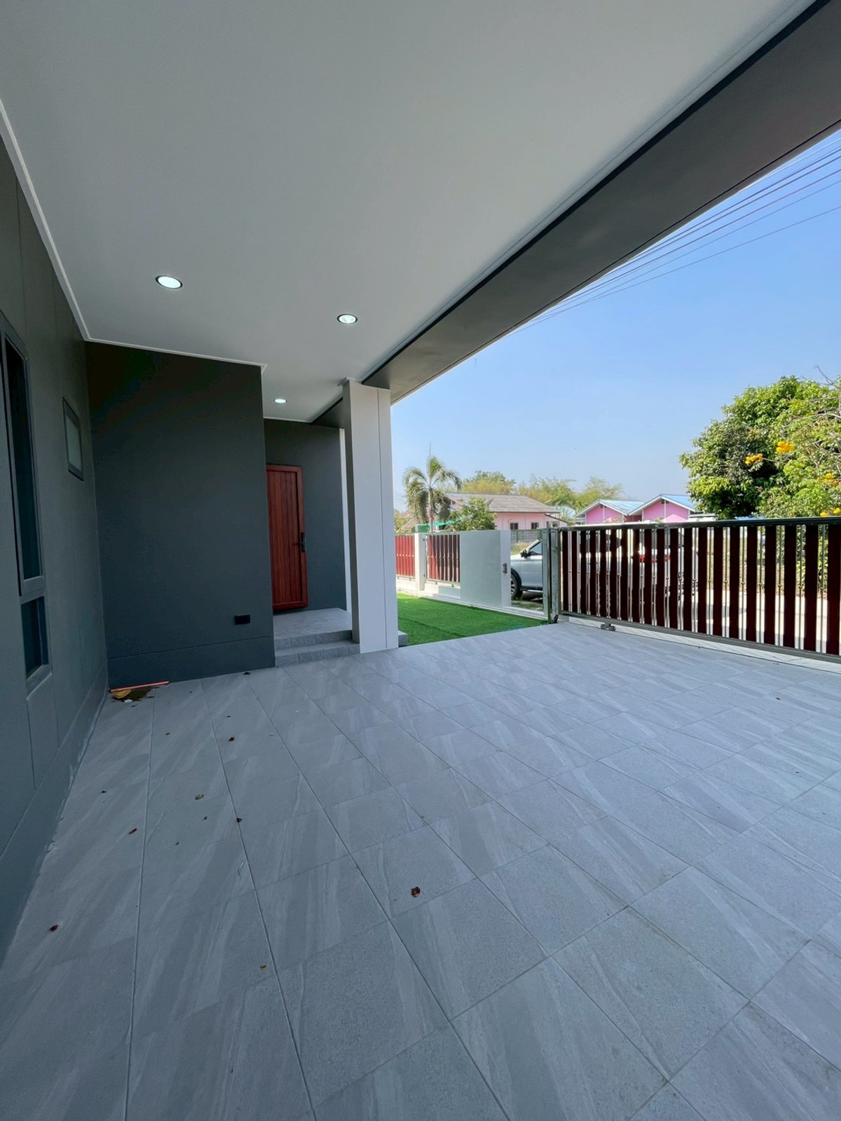 For SaleHousePattaya, Bangsaen, Chonburi : Detached House 57 Sq.w. behind Wat Takian Tia / 4 Bedrooms (FOR SALE) BEWN106