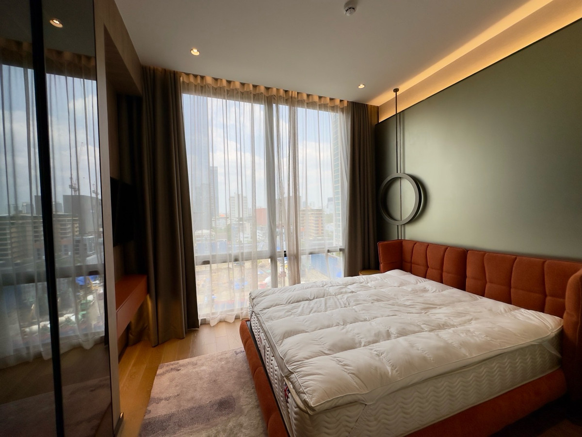 คอนโดวิทยุ ชิดลม หลังสวน : Rare Item 🔥Muniq Langsuan 96 sqm Rent/Sale Luxury Fully Furnished with Sinthorn garden view 🌿