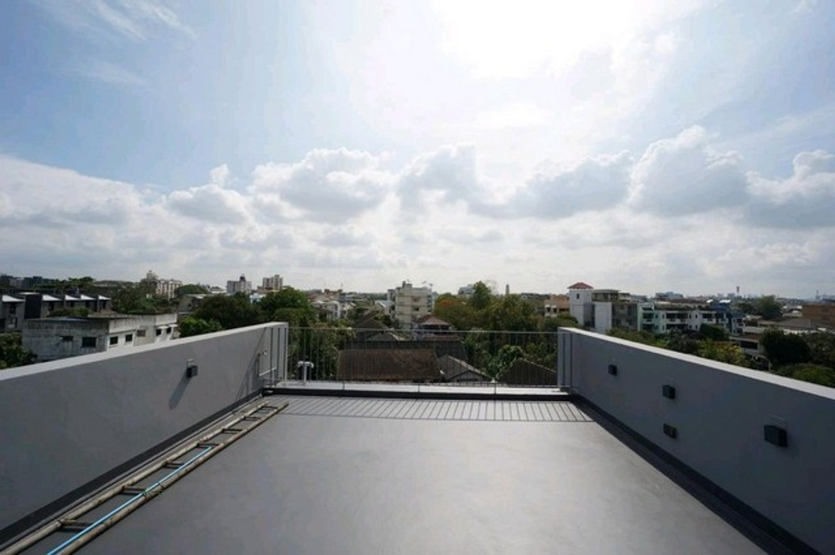 ให้เช่าโฮมออฟฟิศรัชดา ห้วยขวาง : HR3326ให้เช่าSuperb Modern Home Office 4 ชั้น | ซอยรัชดา 32 (ใกล้ MRT ลาดพร้าว) ตกแต่งใหม่สไตล์ Modern | ที่จอดรถสูงสุด 6 คัน | ฟังก์ชันครบจบในที่เดียว