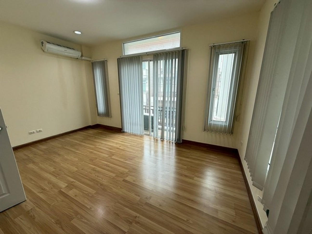 ให้เช่าทาวน์โฮมเกษตร นวมินทร์ ลาดปลาเค้า : HR3320ให้เช่าโฮมออฟฟิศ 4 ชั้น โครงการ Premium Place นวมินทร์–สุขาภิบาล 1 ทำเลศักยภาพ ใกล้ซอยนวมินทร์ 89 จดทะเบียนบริษัทได้