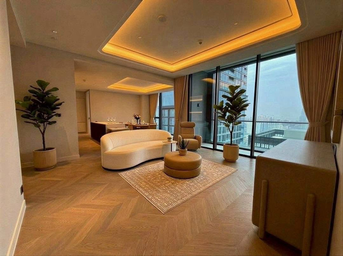 CondoWitthayu, Chidlom, Langsuan, Ploenchit : Luxury Penthouse Condo for Sale and Rent Wireless Area 2 Bedroom 151 sq.m High Floor Bangkok