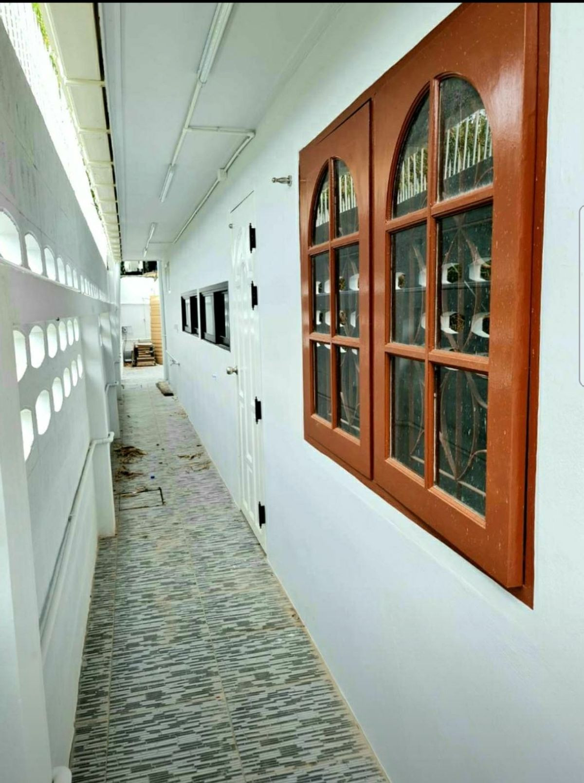 For RentHouseChokchai 4, Ladprao 71, Ladprao 48, : HR3327 Home Office for rent, completely renovated, Chokchai 4, wide area 70 sq m, parking for up to 7 cars, company registration possible.