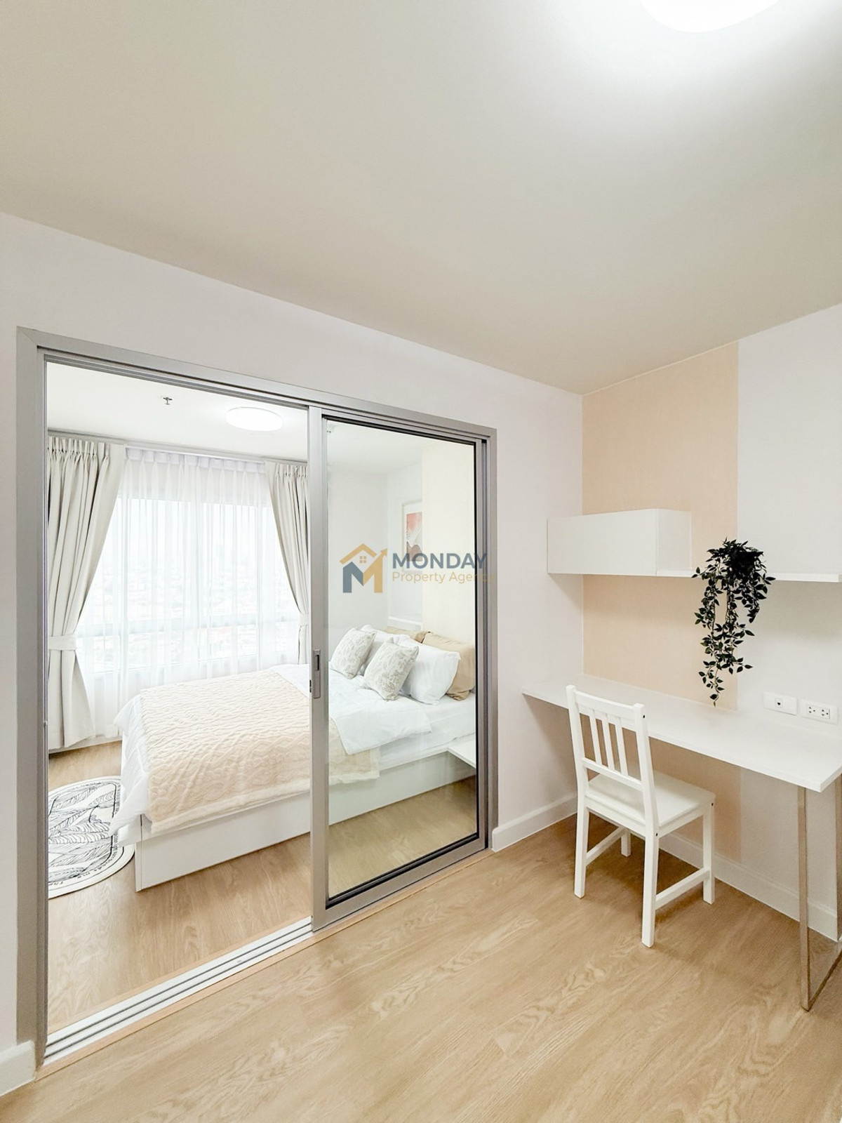 ขายคอนโดพระราม 3 สาธุประดิษฐ์ : 🔥 หลุดจอง! ราคานี้หาไม่ได้ง่าย ๆ เดอะทรัสต์ เรสซิเดนท์ พระราม 3 พร้อมโอน 🔥MD-26028587