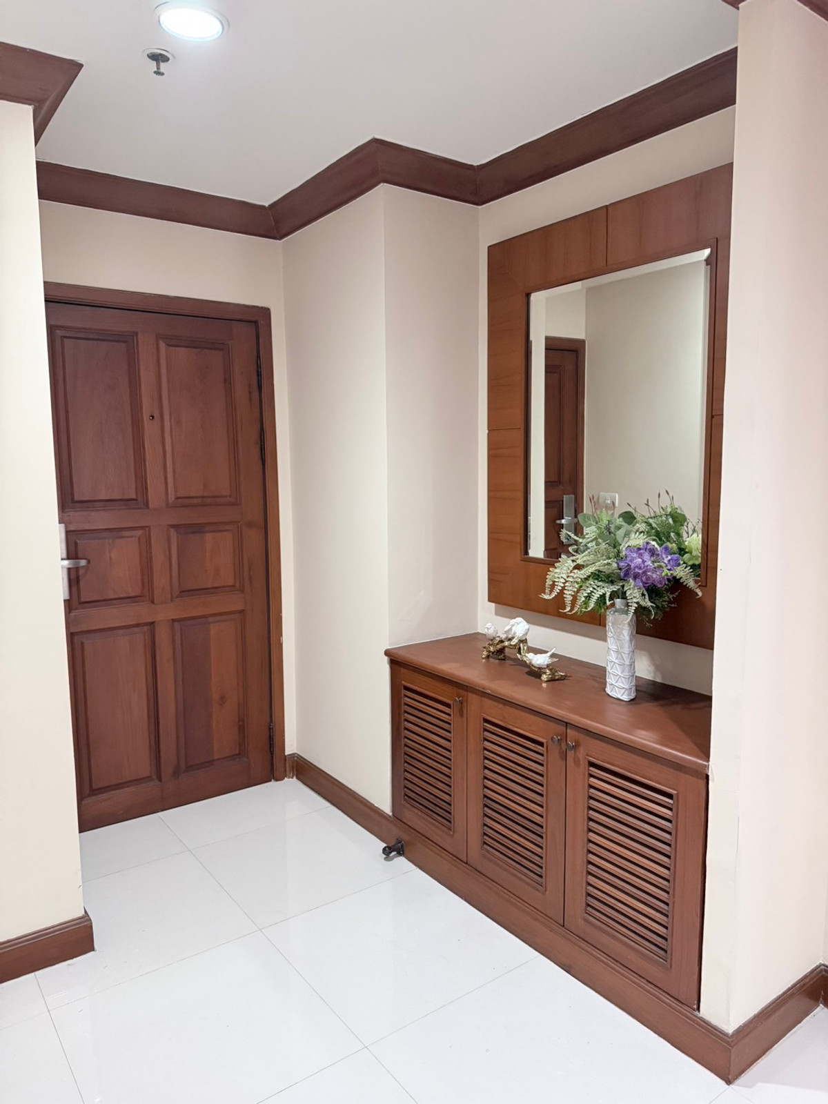 ให้เช่าคอนโดสุขุมวิท อโศก ทองหล่อ : ให้เช่า  GP Grande Tower (Pet Friendly) ราคา 85,000 บาท [NCr260301]