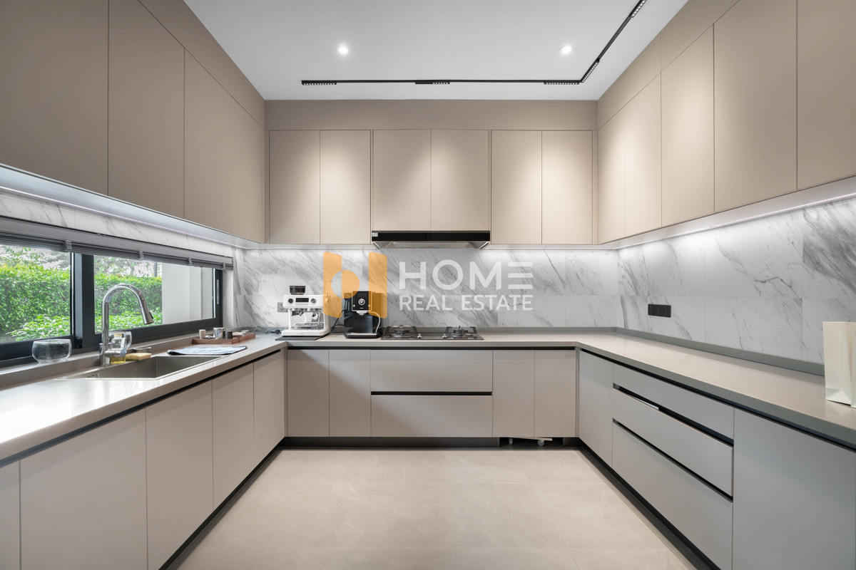 For SaleHousePattaya, Bangsaen, Chonburi : The Glory Village / 5 Bedrooms (For Sale), The Glory Village / 5 Bedrooms (FOR SALE) AM078