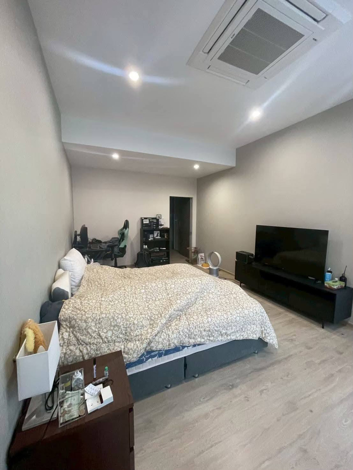 For RentTownhomePattanakan, Srinakarin : Urgent sale! Ready to move in, corner house, near the garden 🌳 Estara Haven Phatthanakan 20 / 3 bedrooms (for rent), Estara Haven Phatthanakan 20 / 3 Bedrooms (FOR RENT) FON277