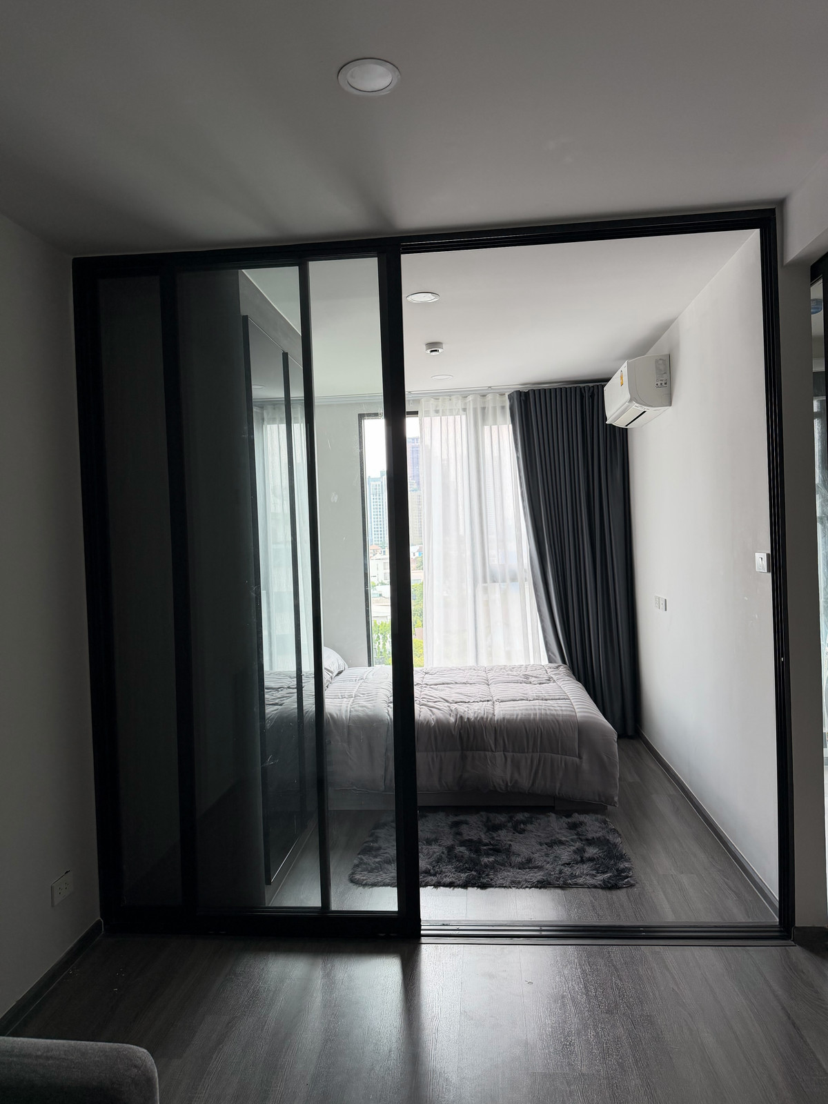 For RentCondoLadprao, Central Ladprao : The origin Lat Phrao 15, very new room, good price too.