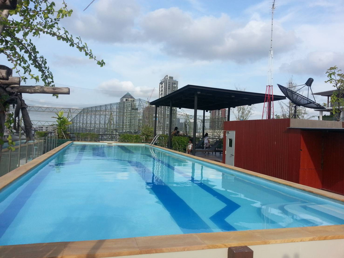 For RentCondoSukhumvit, Asoke, Thonglor : For rent: Zenith Place Sukhumvit 42 Rare Item! Special unit with only one room in the building, 2 bedrooms, 70 sq m., near BTS Phra Khanong.