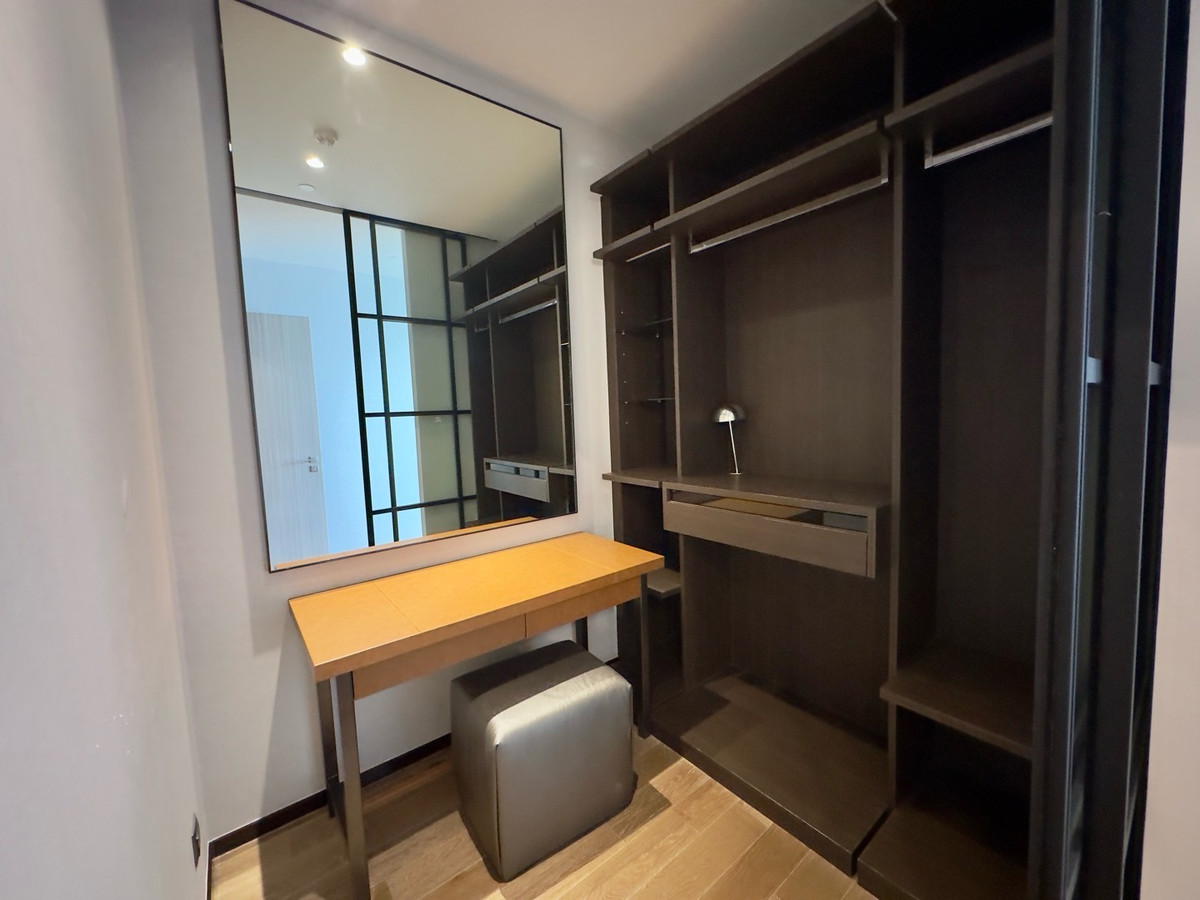 คอนโดวิทยุ ชิดลม หลังสวน : Rare Item 🔥Muniq Langsuan 96 sqm Rent/Sale Luxury Fully Furnished with Sinthorn garden view 🌿