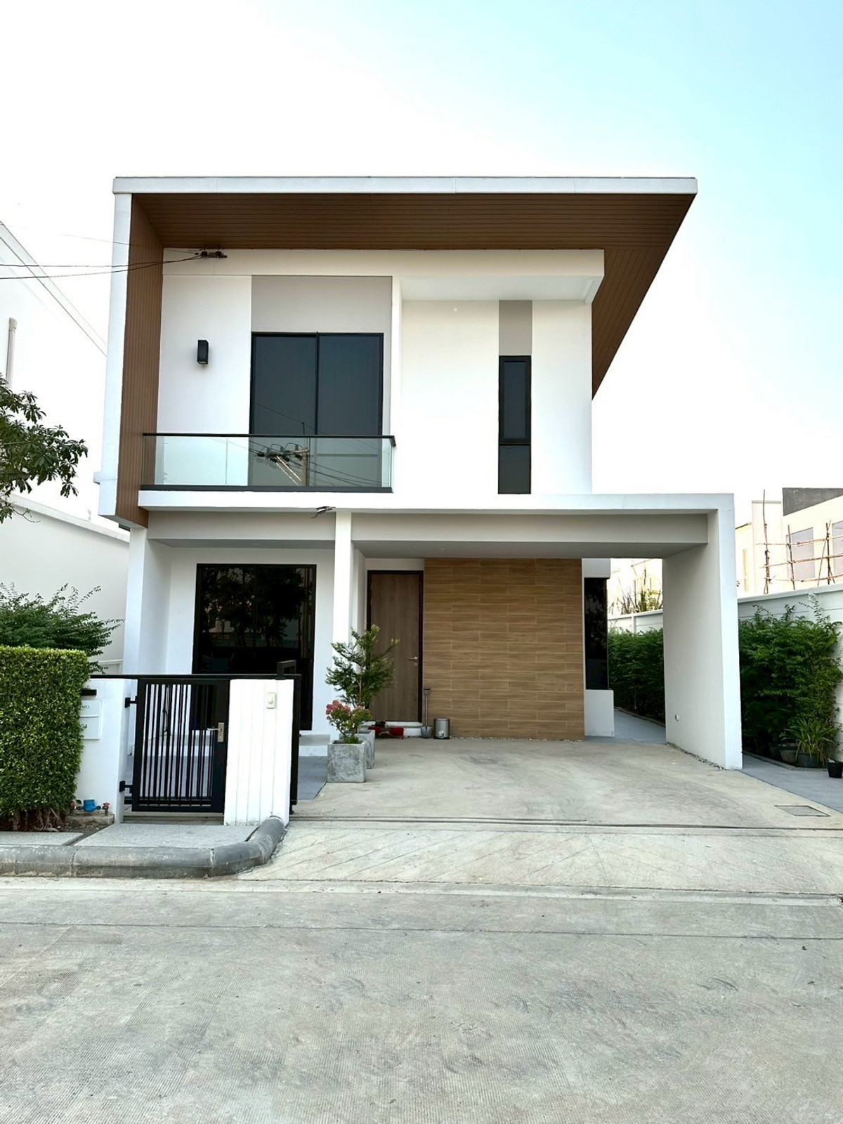 For RentHouseBangna, Bearing, Lasalle : For Sale: 2-Story, 3-Bedroom House, Como Bianca II [NCh260301]