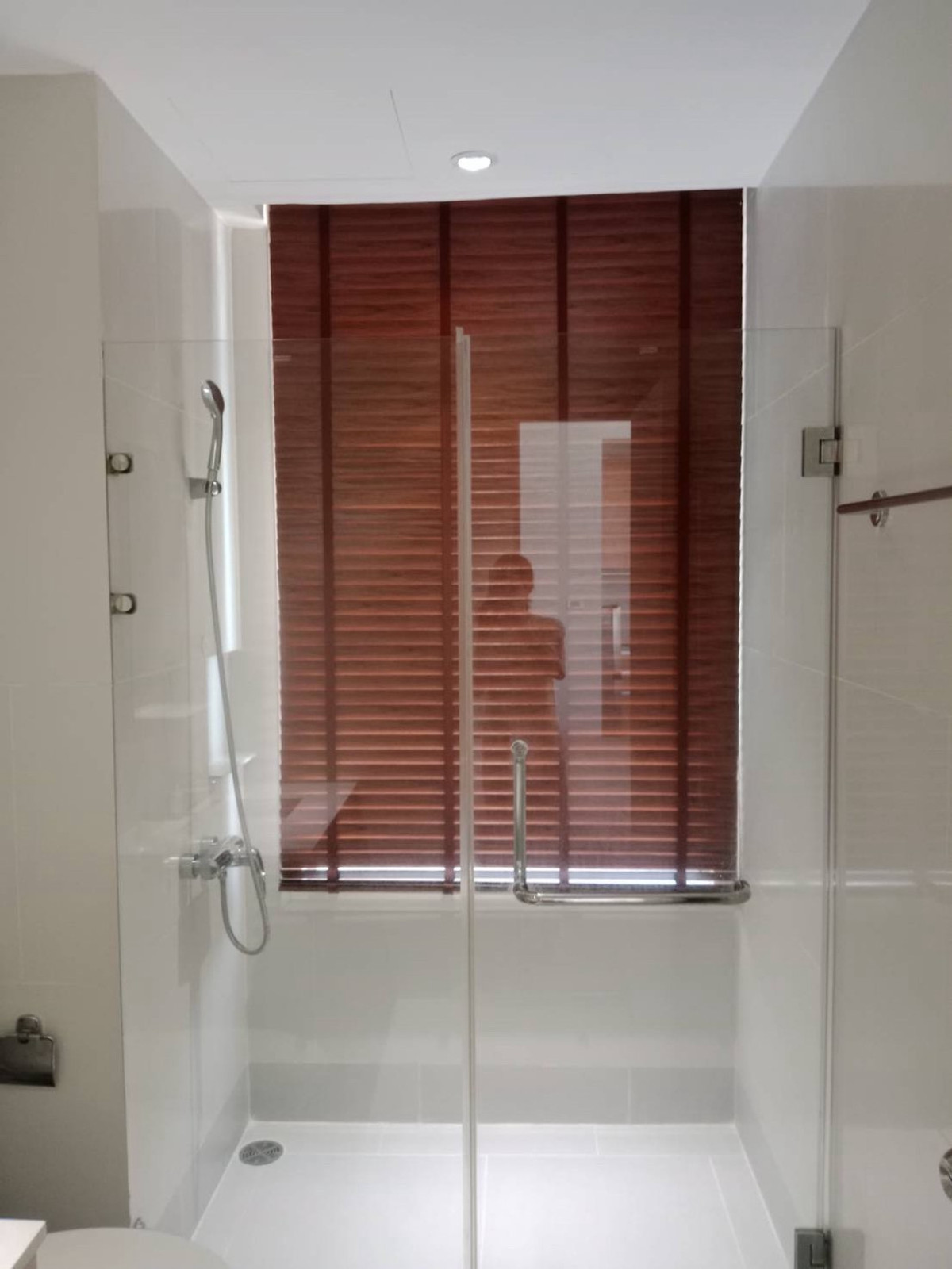 ให้เช่าคอนโดราชเทวี พญาไท : 41 ตร.ม ชั้น 22 สตูดิโอ คอนโดหรู ใกล้จุฬา เดินไปพารากอนได้ ที่จอดรถ ส่วนกลางเลิศ ด่วน!!!! วิลล่าราชเทวี Villa Rachatewi