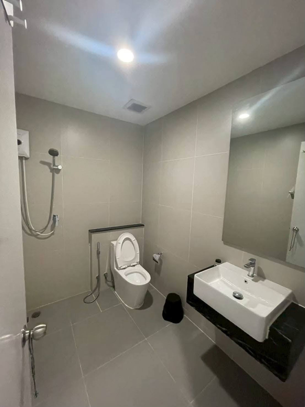 For RentTownhomePattanakan, Srinakarin : Urgent sale! Ready to move in, corner house, near the garden 🌳 Estara Haven Phatthanakan 20 / 3 bedrooms (for rent), Estara Haven Phatthanakan 20 / 3 Bedrooms (FOR RENT) FON277