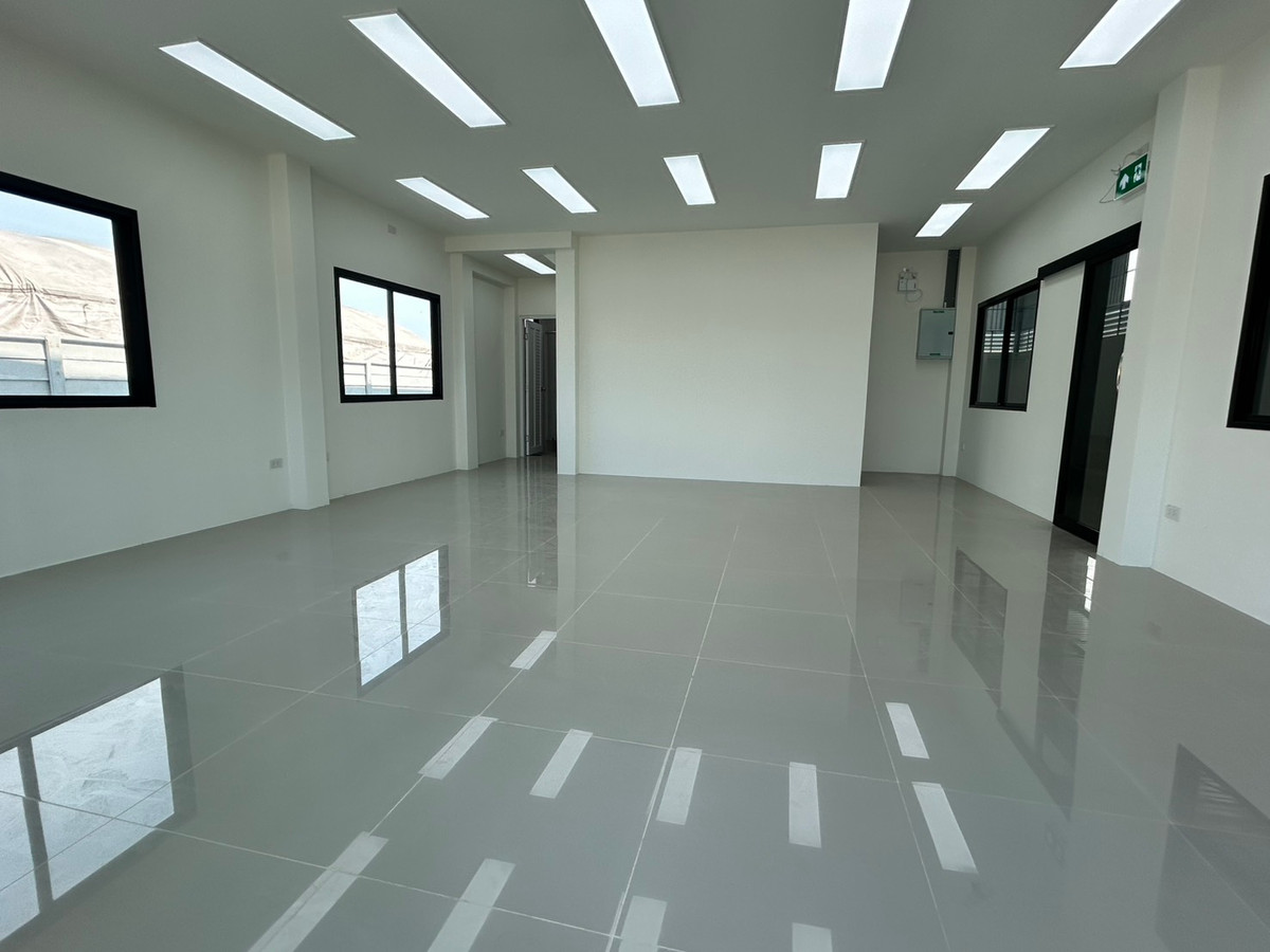 For RentFactorySamut Prakan,Samrong : Factory for rent, newly built, Soi Bang Pla 2, Thepharak, Samut Prakan, land size 214 sq m, has space on the side. Can park many cars. Factory size 468 sq m. including office. Can request permission from Ror Ngor.2.