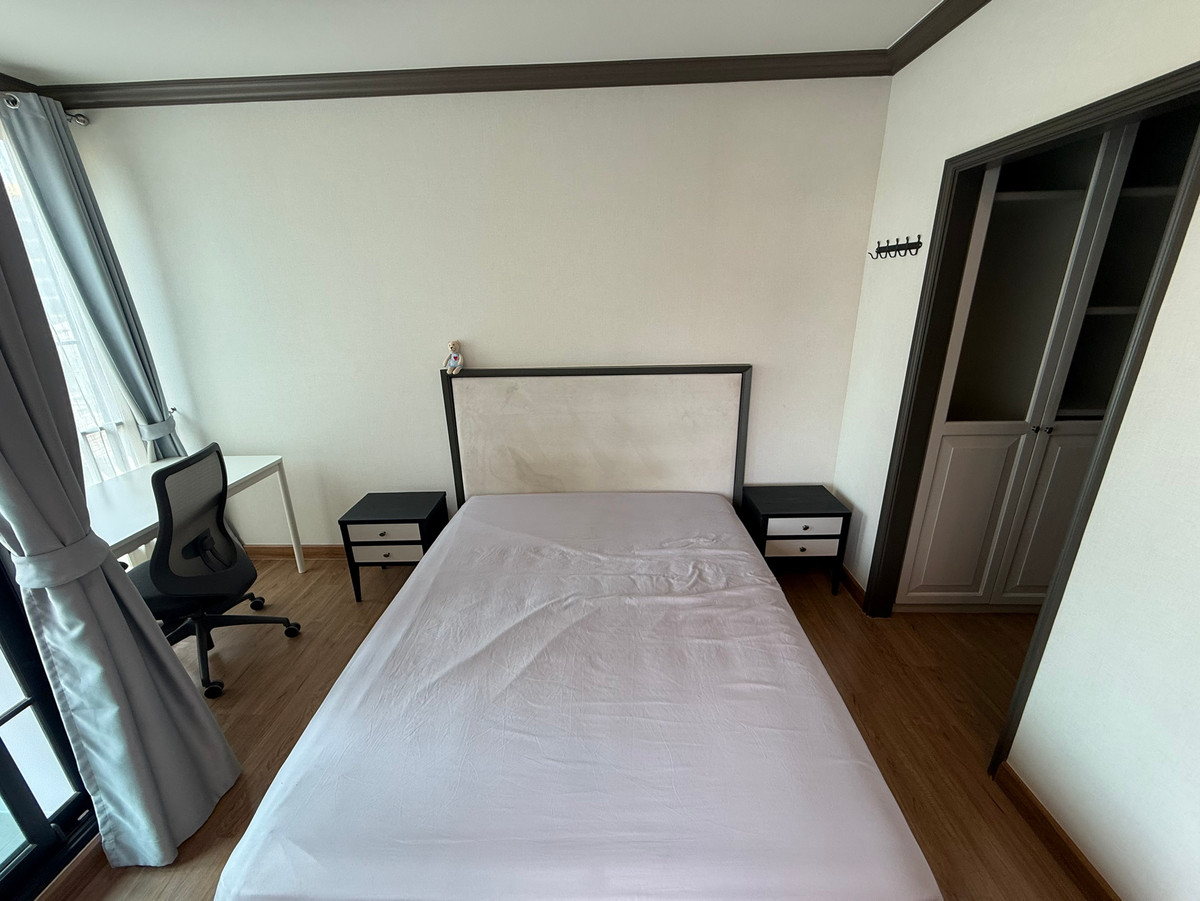 For SaleCondoSiam Paragon ,Chulalongkorn,Samyan : ★Very special price at 2.1 million baht, easy for you to own, near BTS National Stadium. Close to shopping and surrounded by places to eat, unblocked view @ The Reserve Kasemsan 3
