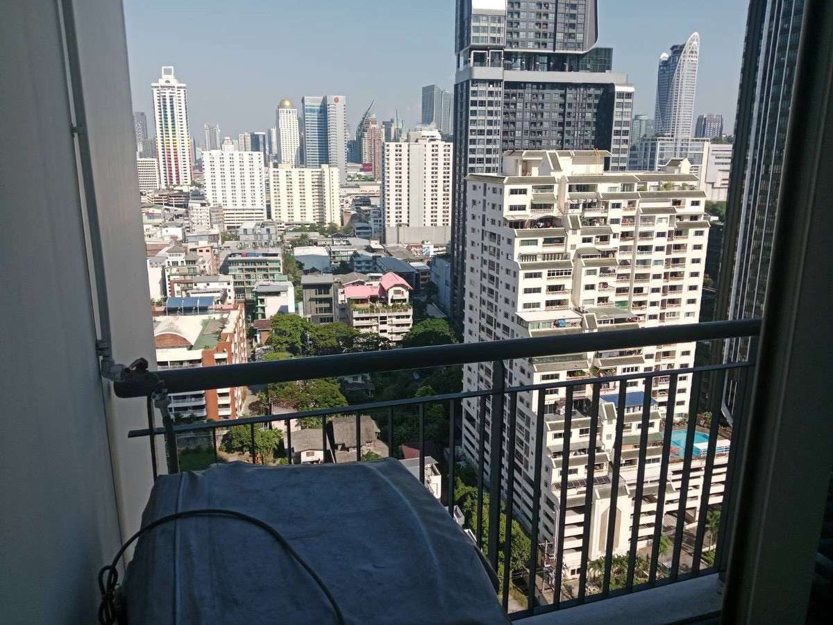 ให้เช่าคอนโดราชเทวี พญาไท : 41 ตร.ม ชั้น 22 สตูดิโอ คอนโดหรู ใกล้จุฬา เดินไปพารากอนได้ ที่จอดรถ ส่วนกลางเลิศ ด่วน!!!! วิลล่าราชเทวี Villa Rachatewi