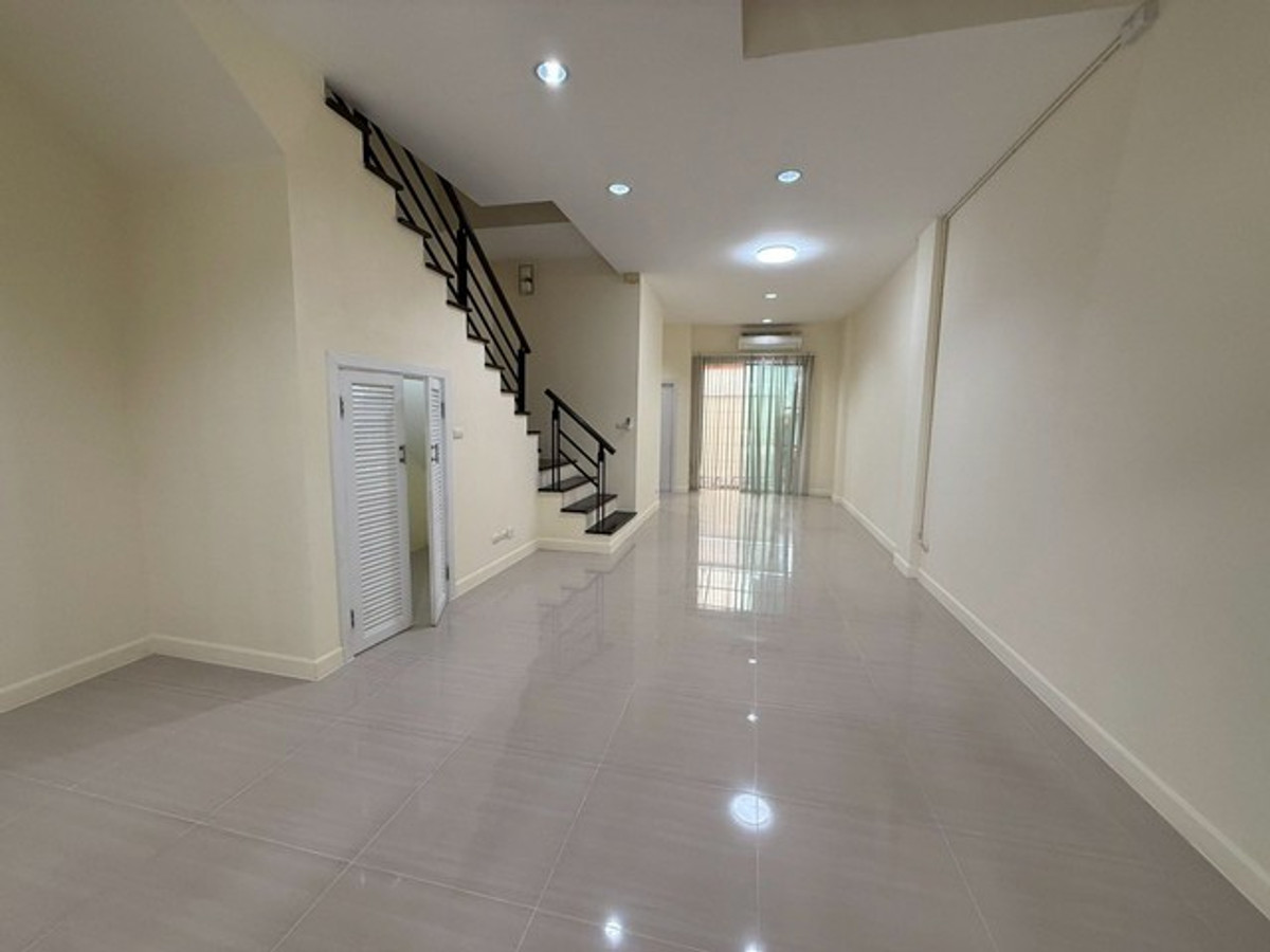 ให้เช่าทาวน์โฮมเกษตร นวมินทร์ ลาดปลาเค้า : HR3320ให้เช่าโฮมออฟฟิศ 4 ชั้น โครงการ Premium Place นวมินทร์–สุขาภิบาล 1 ทำเลศักยภาพ ใกล้ซอยนวมินทร์ 89 จดทะเบียนบริษัทได้