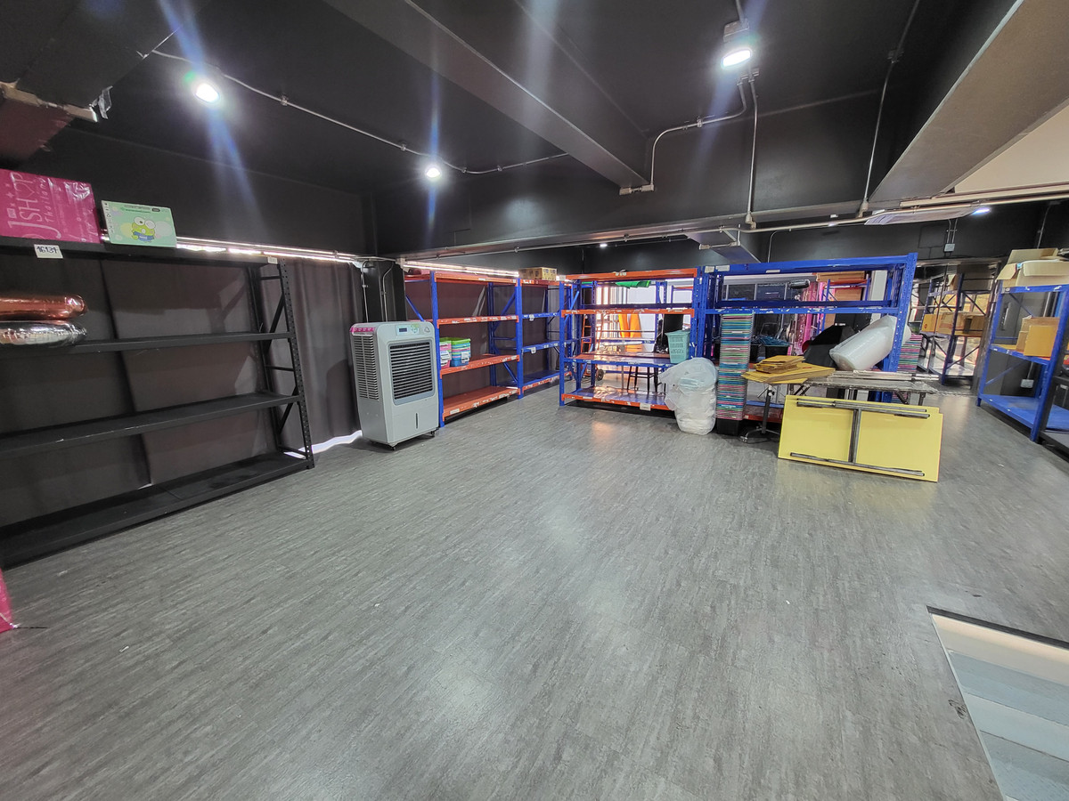 ขายทาวน์โฮมพระราม 3 สาธุประดิษฐ์ : (ราคาต่ำตลาด) 🏠✨  Jade Praise Sathorn - Rama 3 (เจด ไพรสซ์ สาทร พระราม 3 ) | ขายบ้านทำเลดี เดินทางง่าย ทางด่วนใกล้  (HBH-ST-243)