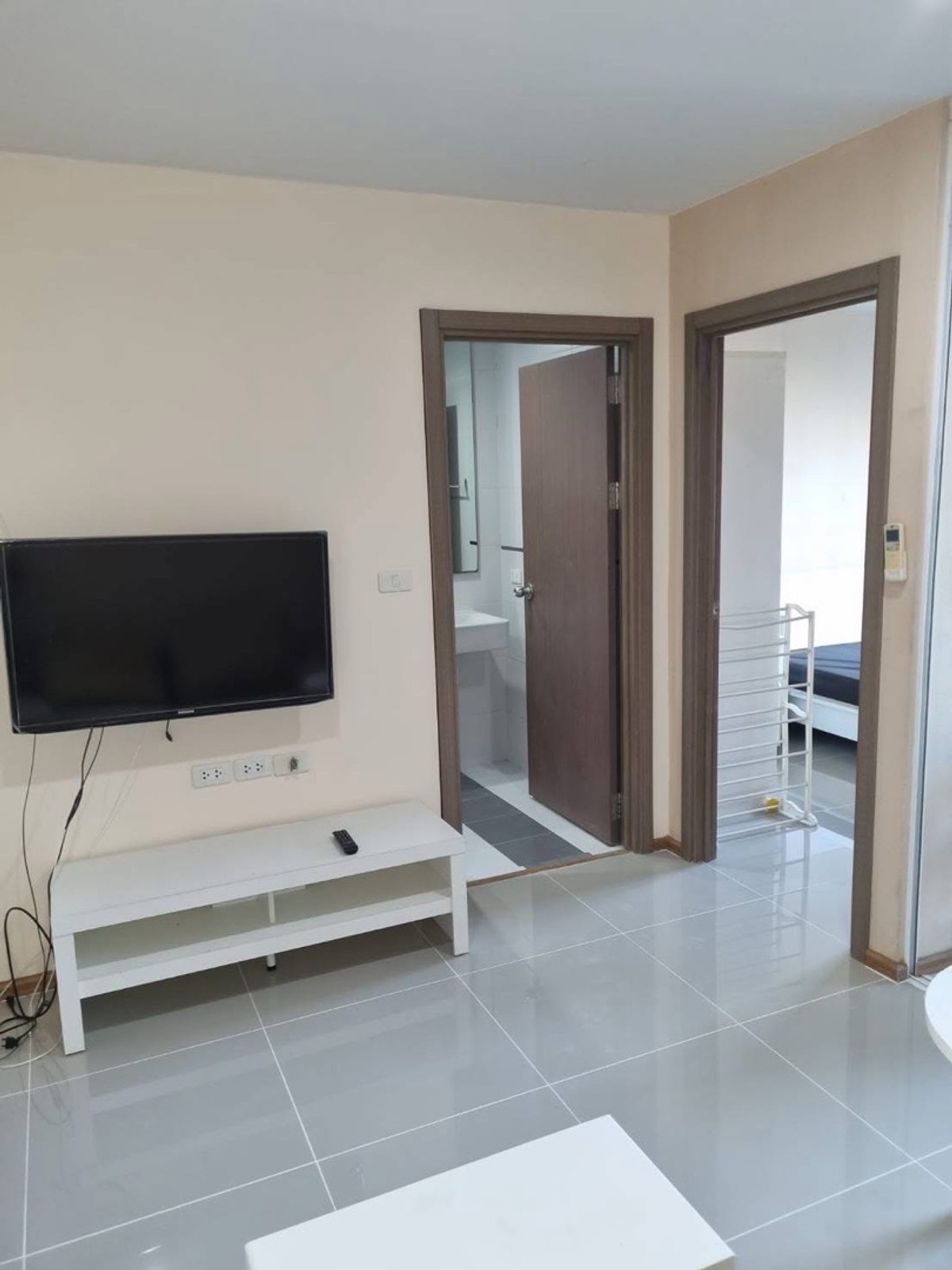 For RentCondoOnnut, Udomsuk : #R9656 🎉 180369 Condo for Rent: THE BASE Sukhumvit 77