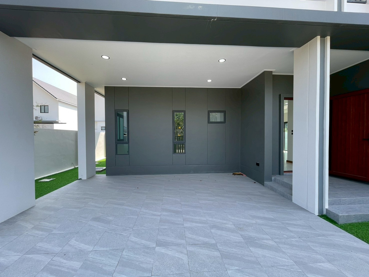 For SaleHousePattaya, Bangsaen, Chonburi : Detached House 57 Sq.w. behind Wat Takian Tia / 4 Bedrooms (FOR SALE) BEWN106