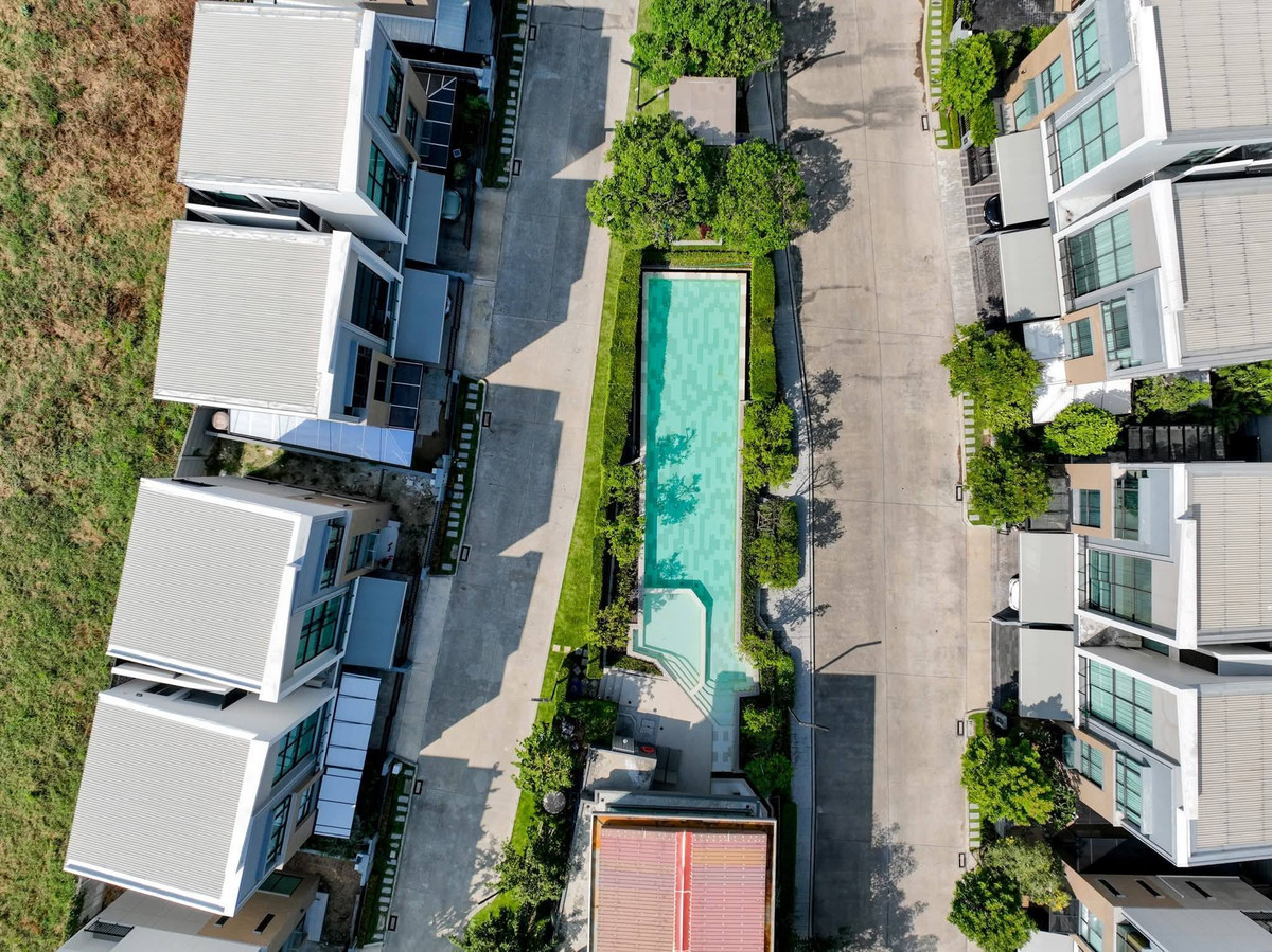 For RentTownhomePattanakan, Srinakarin : Urgent sale! Ready to move in, corner house, near the garden 🌳 Estara Haven Phatthanakan 20 / 3 bedrooms (for rent), Estara Haven Phatthanakan 20 / 3 Bedrooms (FOR RENT) FON277