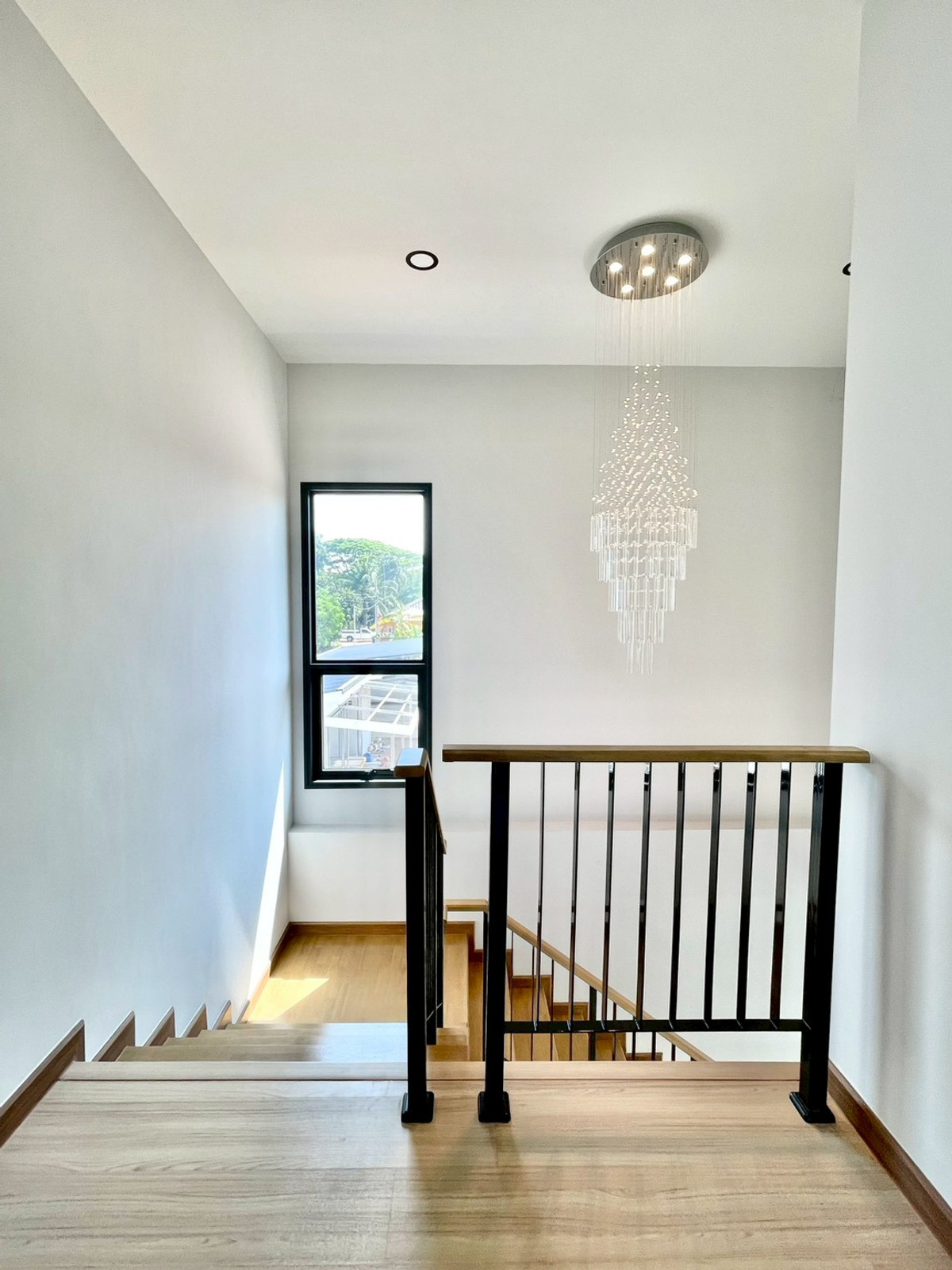 For SaleHousePattaya, Bangsaen, Chonburi : Detached House 57 Sq.w. behind Wat Takian Tia / 4 Bedrooms (FOR SALE) BEWN106