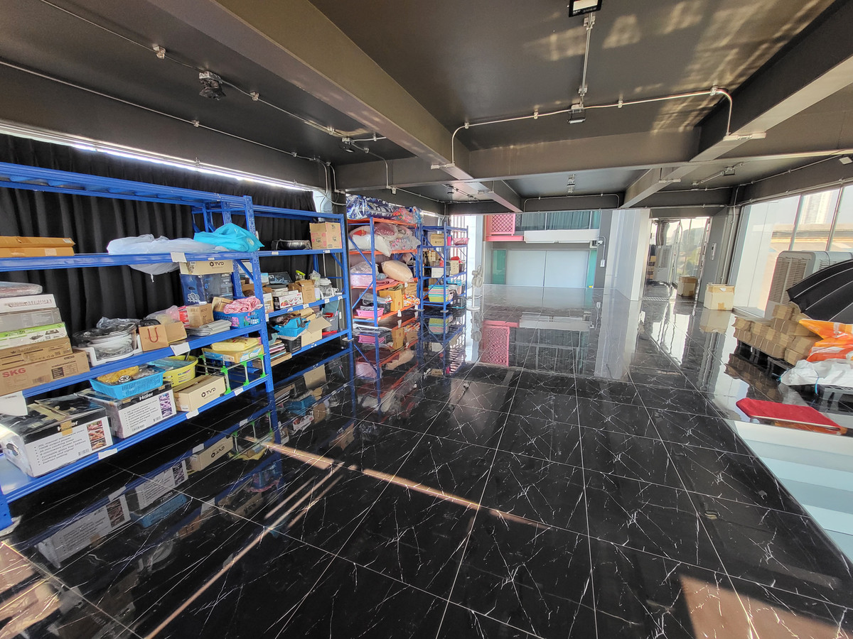 ขายทาวน์โฮมพระราม 3 สาธุประดิษฐ์ : (ราคาต่ำตลาด) 🏠✨  Jade Praise Sathorn - Rama 3 (เจด ไพรสซ์ สาทร พระราม 3 ) | ขายบ้านทำเลดี เดินทางง่าย ทางด่วนใกล้  (HBH-ST-243)