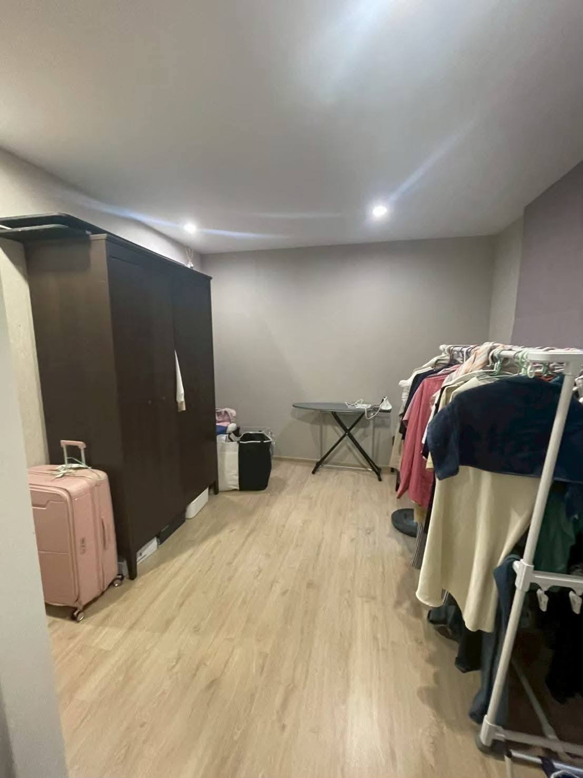 For RentTownhomePattanakan, Srinakarin : Urgent sale! Ready to move in, corner house, near the garden 🌳 Estara Haven Phatthanakan 20 / 3 bedrooms (for rent), Estara Haven Phatthanakan 20 / 3 Bedrooms (FOR RENT) FON277