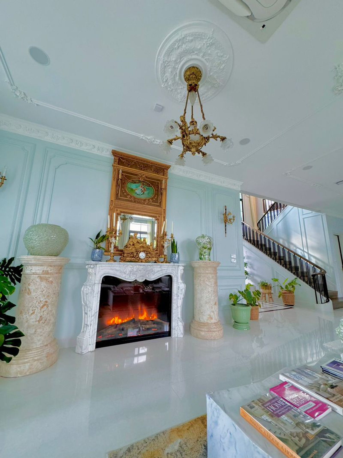 For SaleHousePattanakan, Srinakarin : Nantawan Rama 9 - New Krungthepkreetha / 5 Bedrooms (FOR SALE) AA631