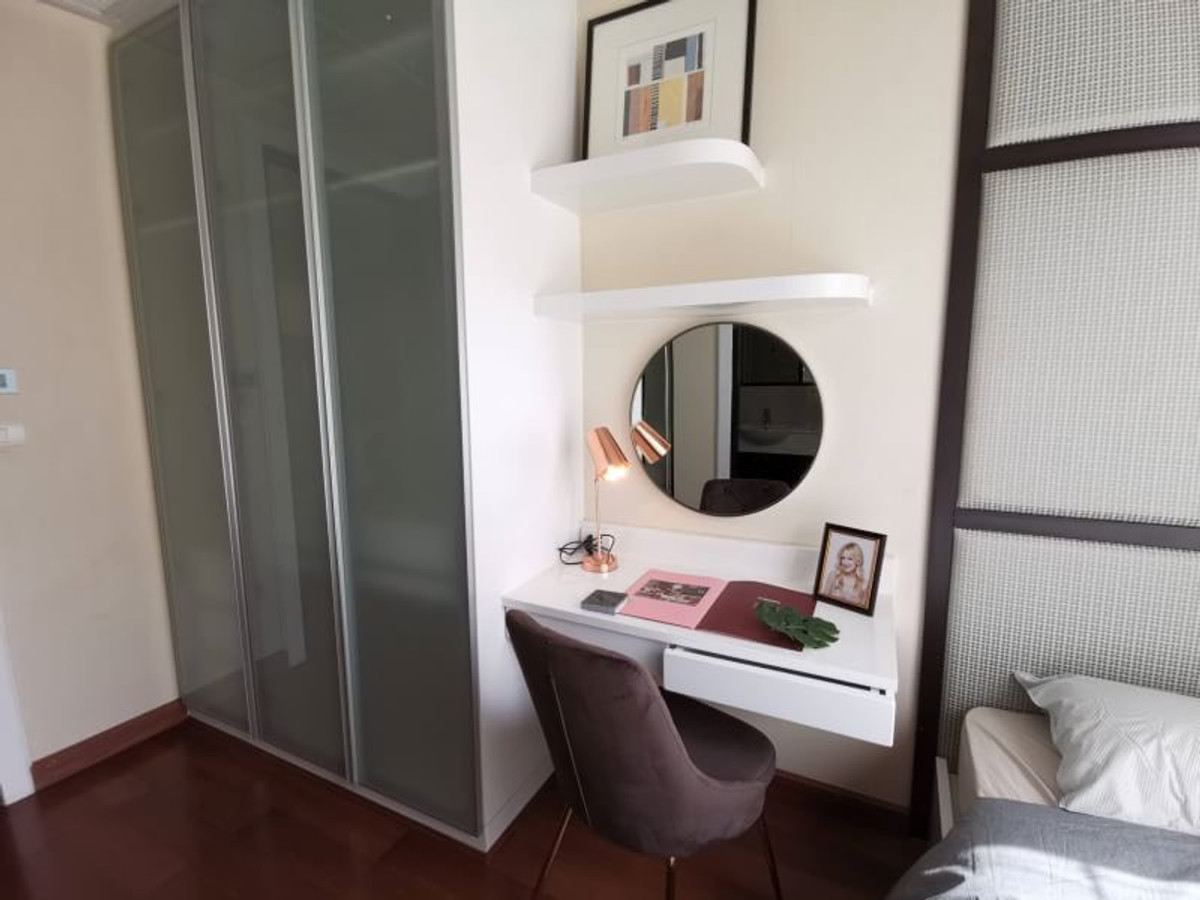 For RentCondoWitthayu, Chidlom, Langsuan, Ploenchit : !! Beautiful room for rent, Condo The Address Chidlom, near BTS Chidlom.