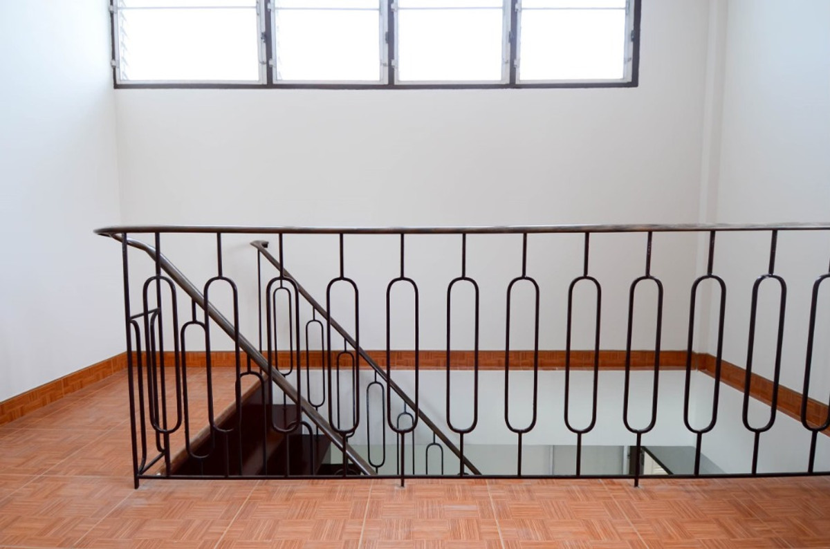 ให้เช่าบ้านโชคชัย4 ลาดพร้าว71 : HR3324ให้เช่าบ้านเดี่ยวหลังมุม ทำเลโชคชัย 4 เหมาะมากสำหรับโฮมออฟฟิศ หรืออยู่อาศัย จอดรถได้สูงสุด 6 คัน